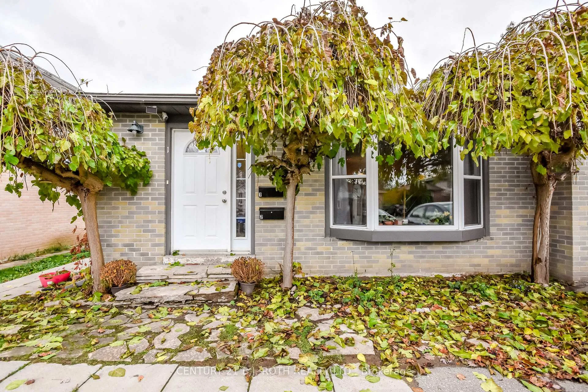 Photo 2 of 75 Bernick Drive, Barrie, Grove East — HOMEH