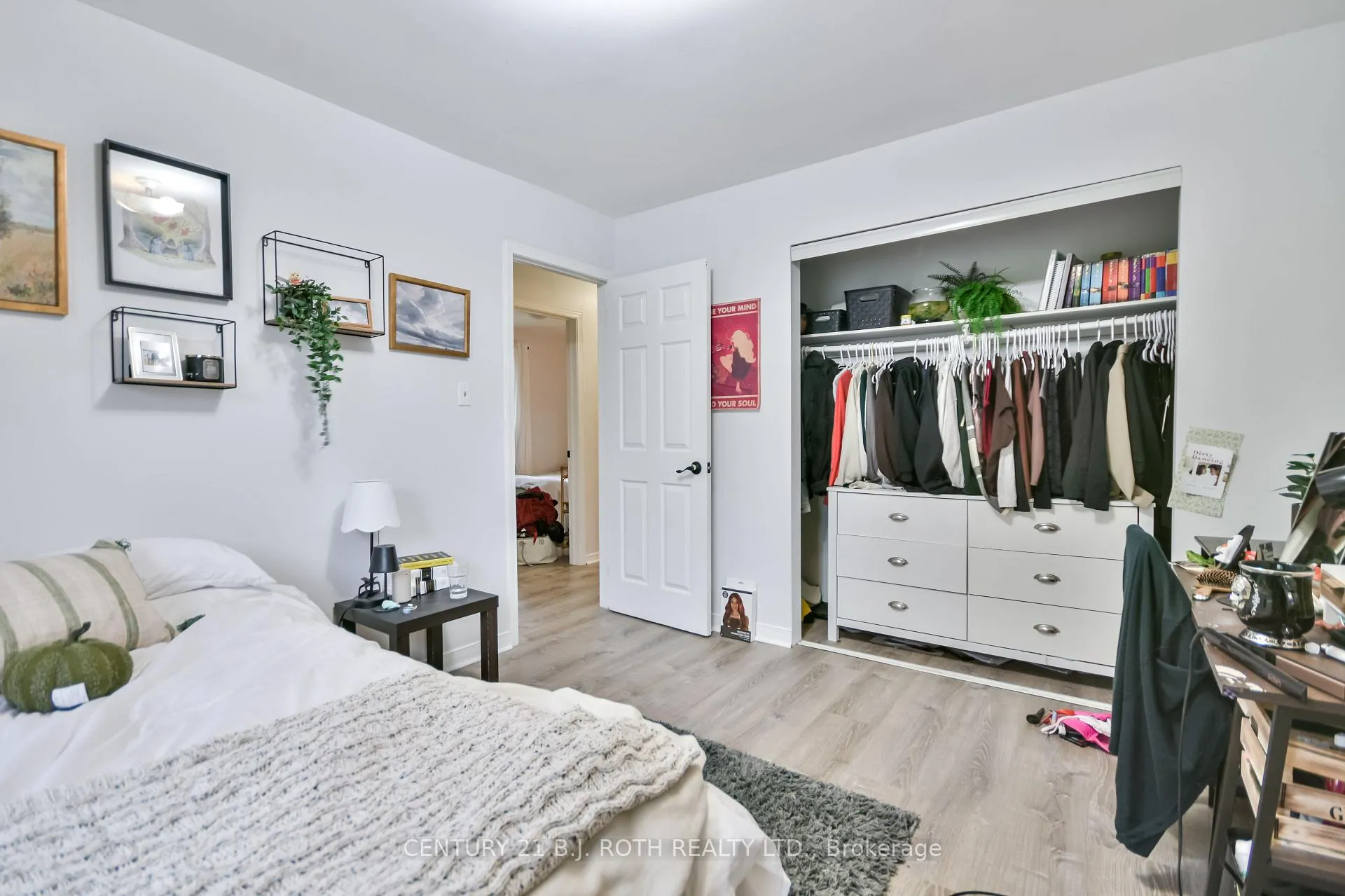 Photo 20 of 75 Bernick Drive, Barrie, Grove East — HOMEH