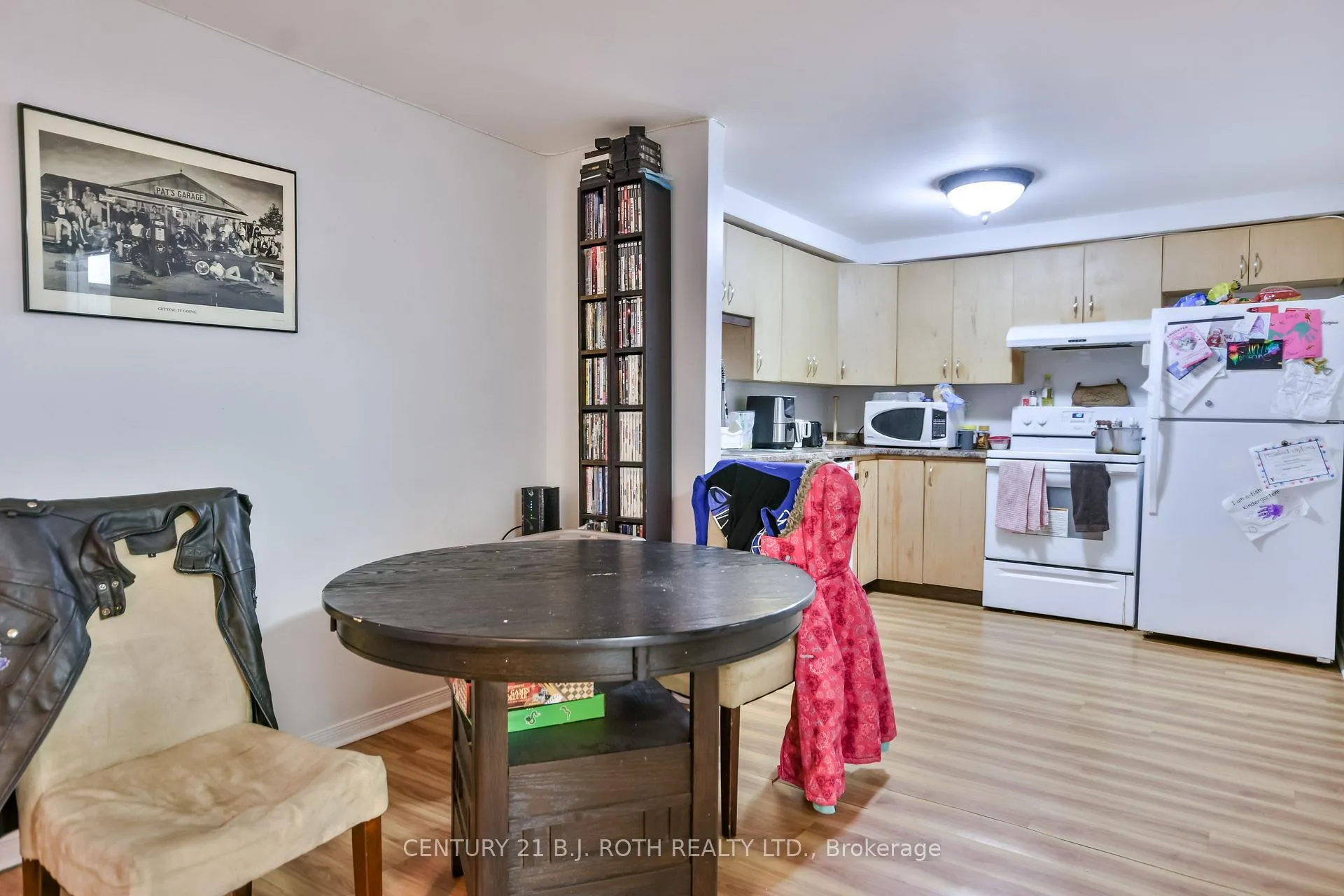Photo 32 of 75 Bernick Drive, Barrie, Grove East — HOMEH