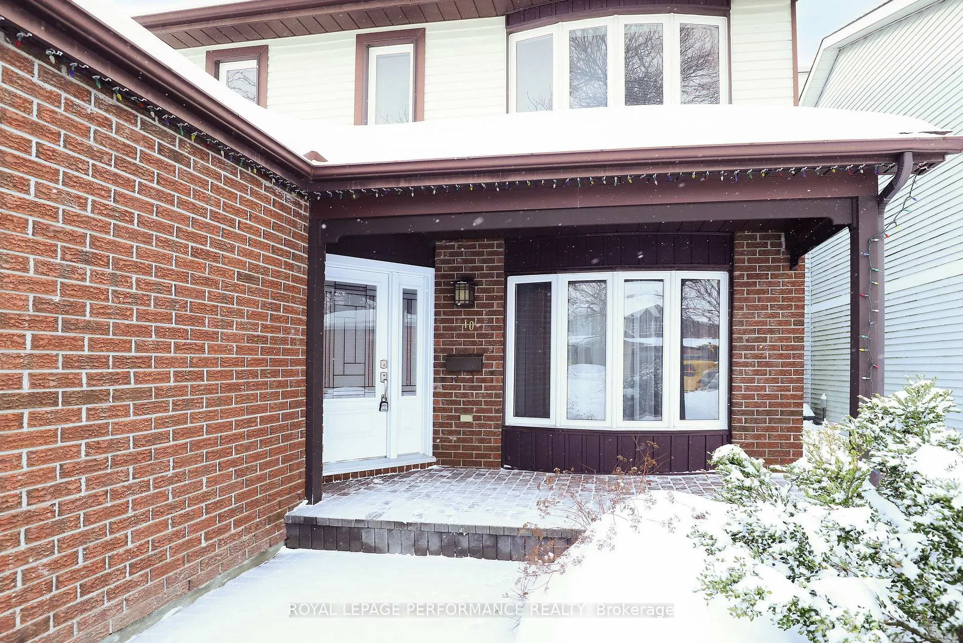 Photo 3 of 10 Ellisson Way, Ottawa, Hunt Club Park — HOMEH