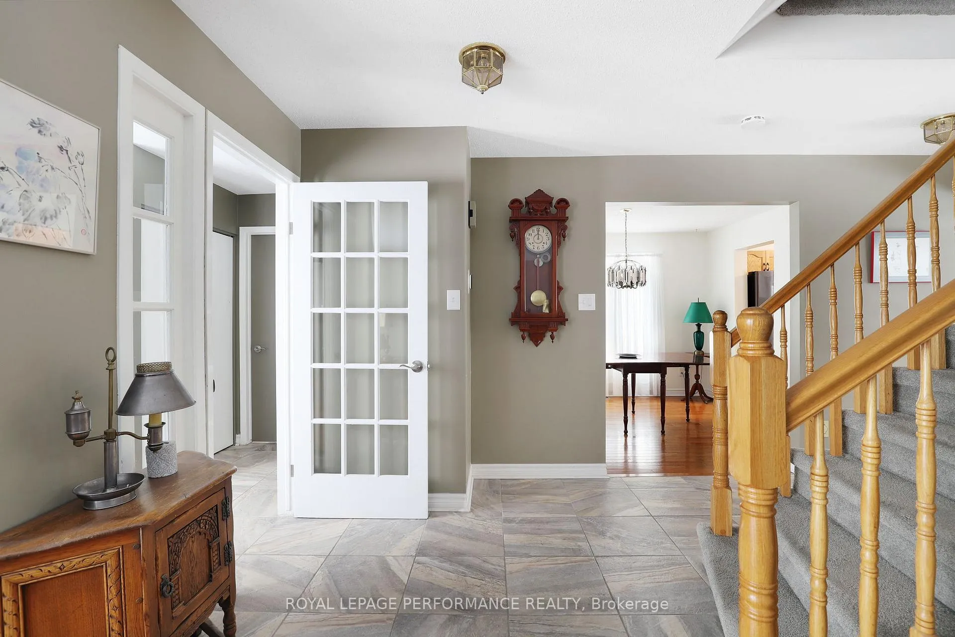 Photo 5 of 10 Ellisson Way, Ottawa, Hunt Club Park — HOMEH