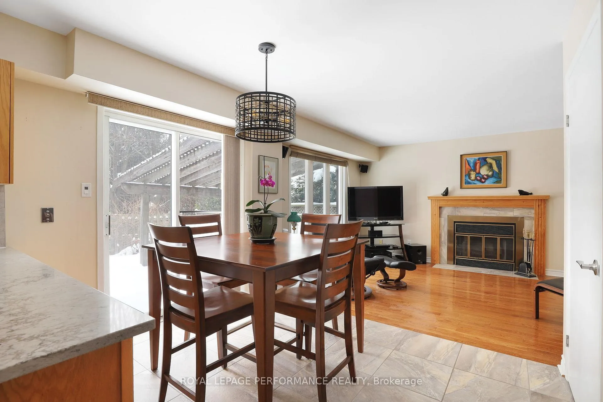 Photo 11 of 10 Ellisson Way, Ottawa, Hunt Club Park — HOMEH