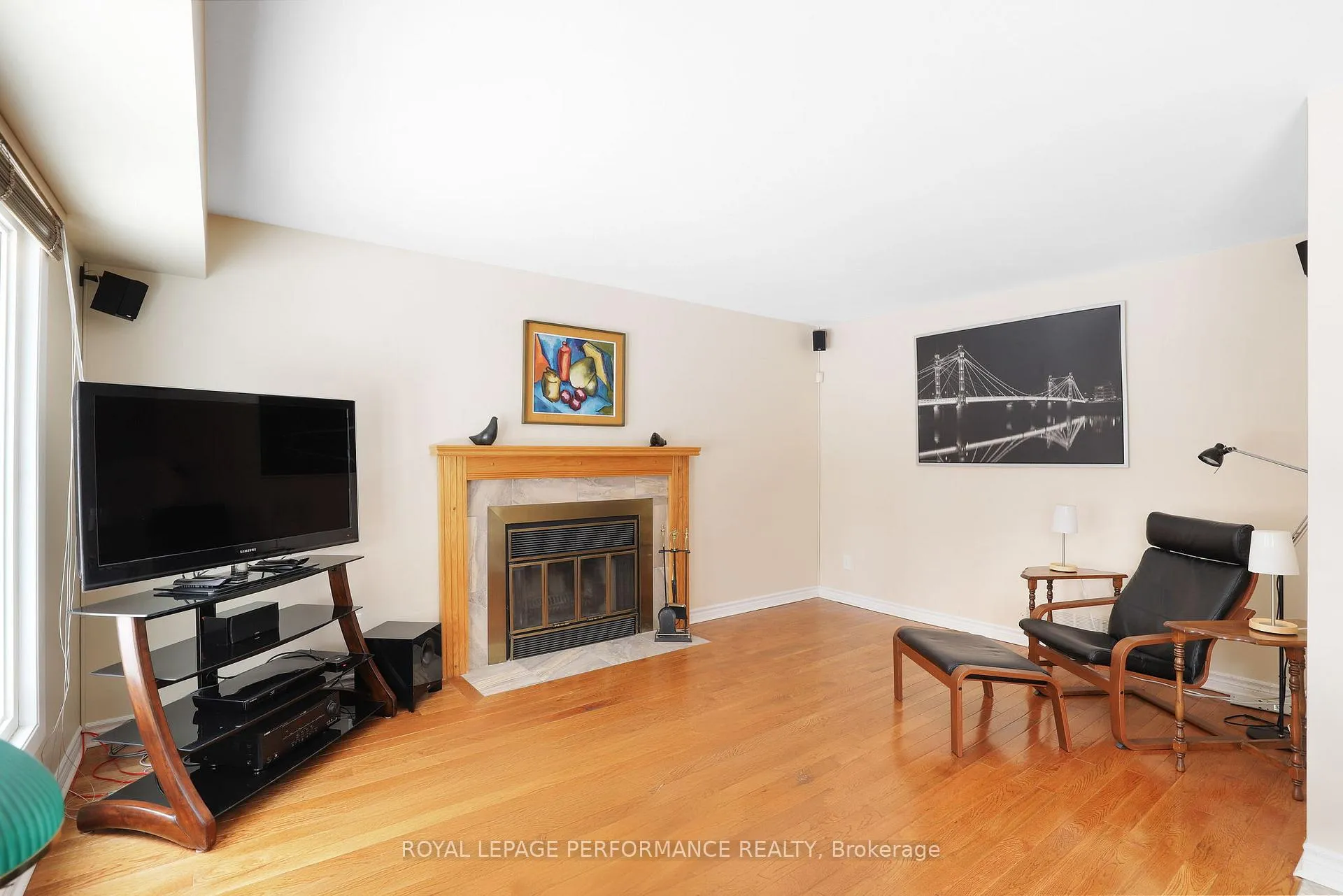 Photo 12 of 10 Ellisson Way, Ottawa, Hunt Club Park — HOMEH