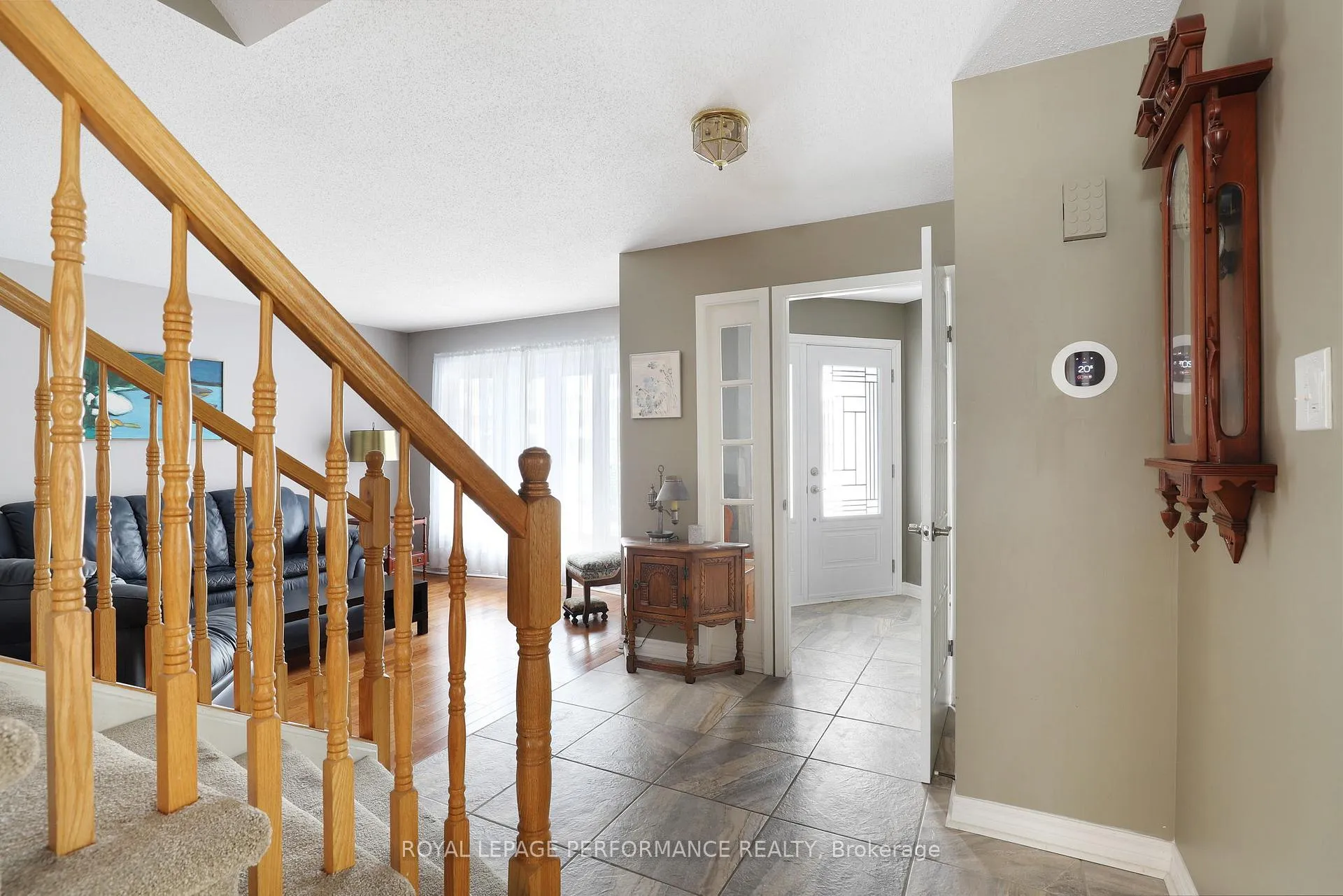 Photo 16 of 10 Ellisson Way, Ottawa, Hunt Club Park — HOMEH