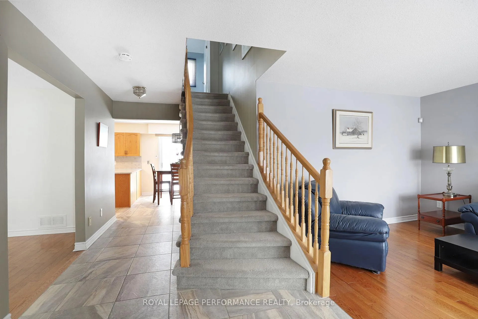 Photo 19 of 10 Ellisson Way, Ottawa, Hunt Club Park — HOMEH