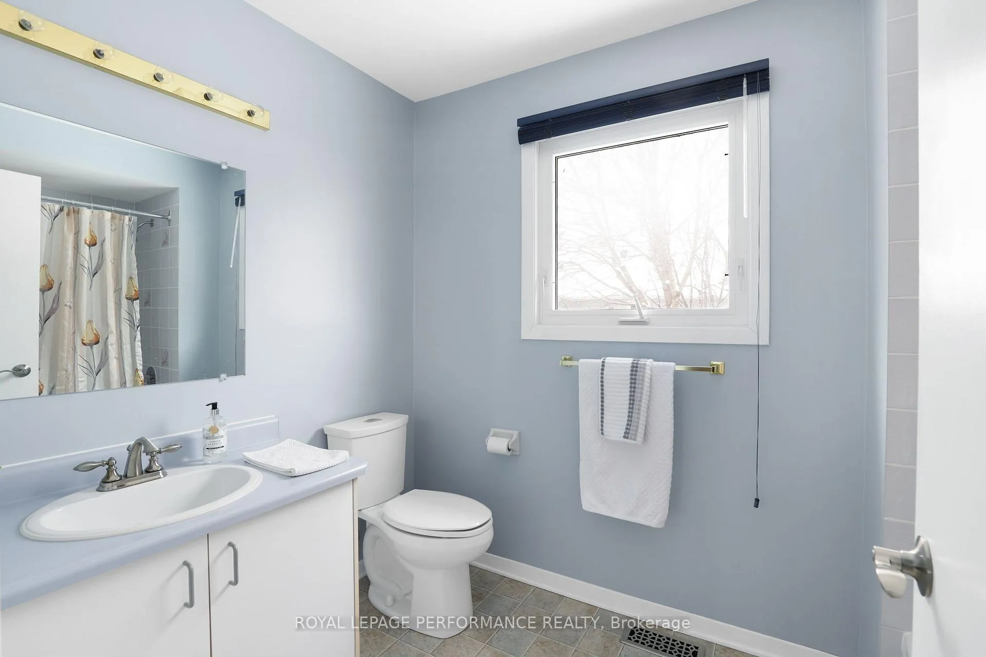 Photo 27 of 10 Ellisson Way, Ottawa, Hunt Club Park — HOMEH