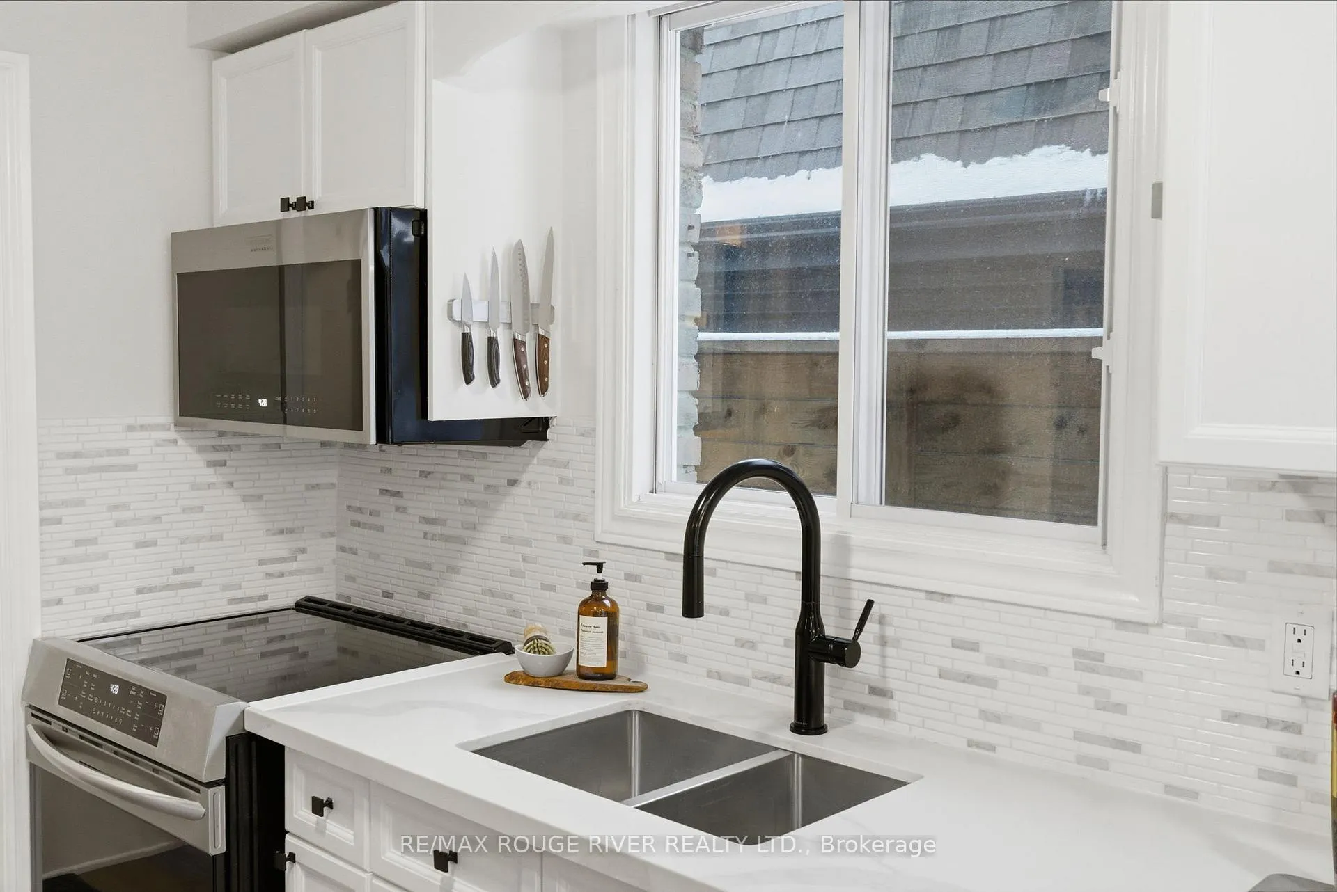 Photo 15 of 5 Glenmount Court, Whitby, Lynde Creek — HOMEH