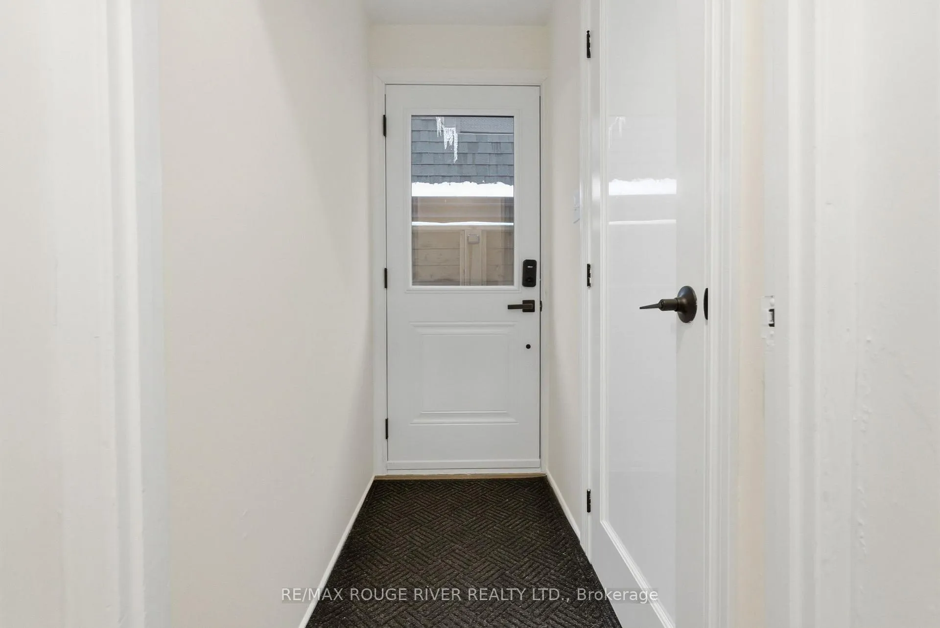 Photo 34 of 5 Glenmount Court, Whitby, Lynde Creek — HOMEH