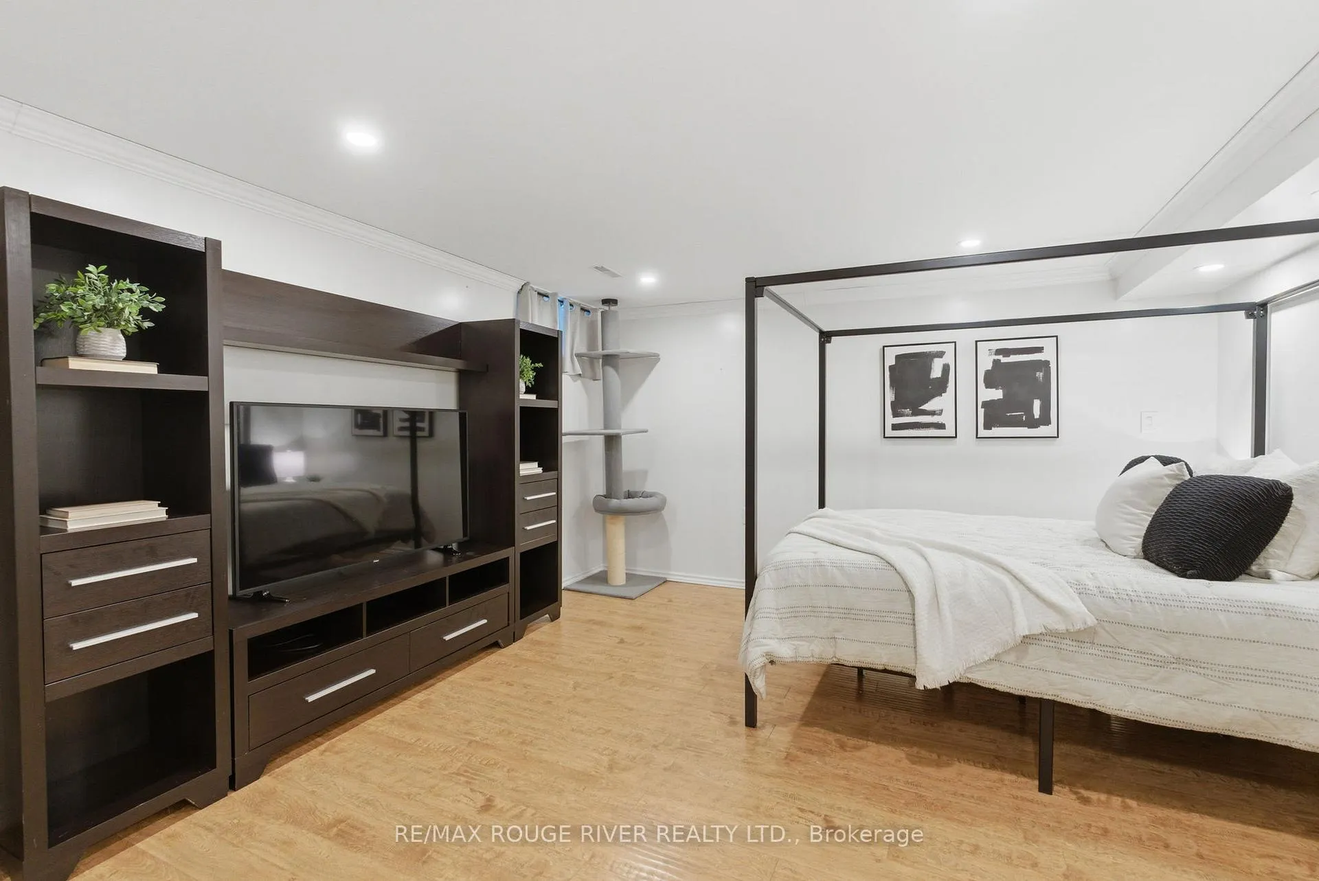 Photo 43 of 5 Glenmount Court, Whitby, Lynde Creek — HOMEH