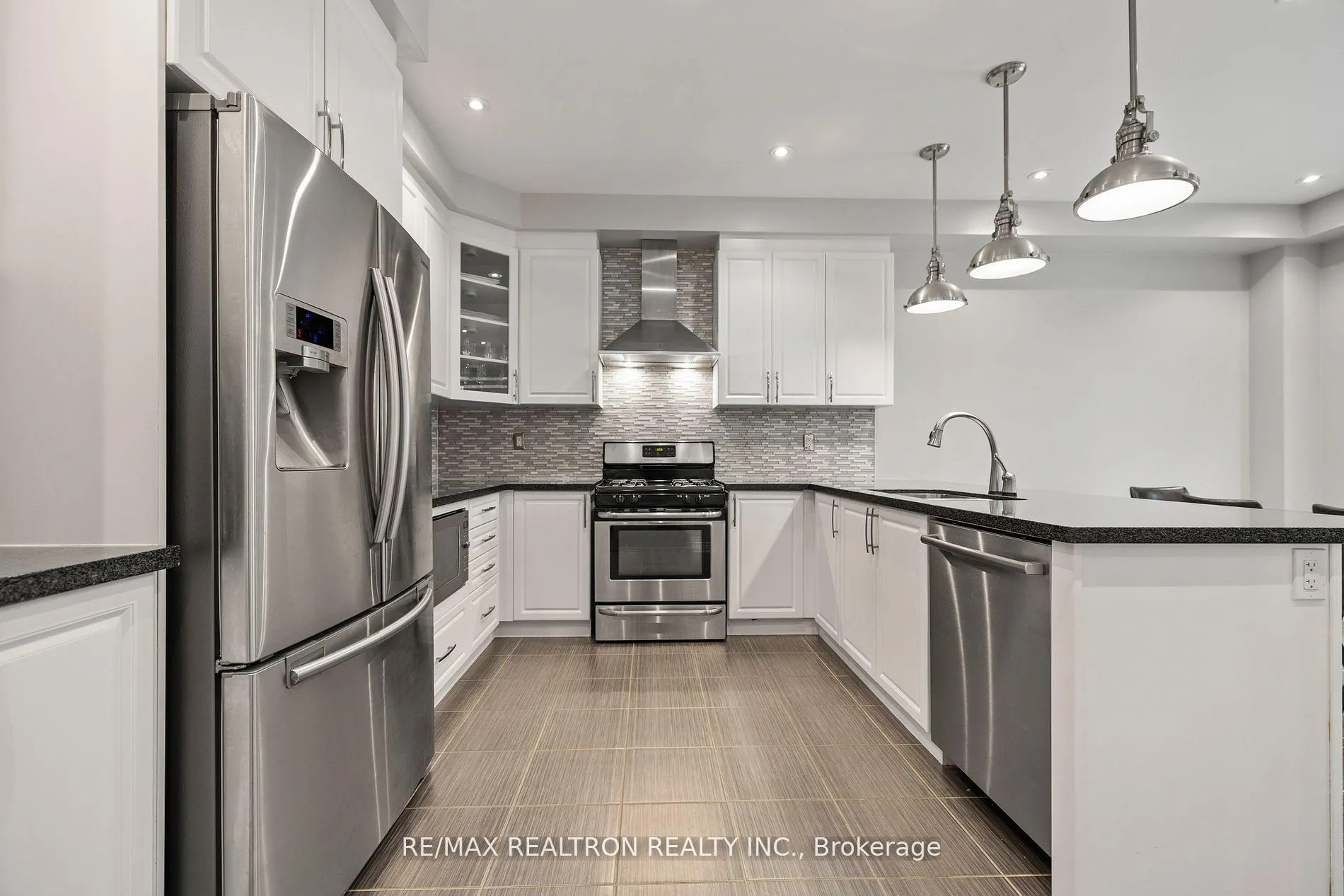 Photo 8 of 26 Garrardview Street, Ajax, Northeast Ajax — HOMEH