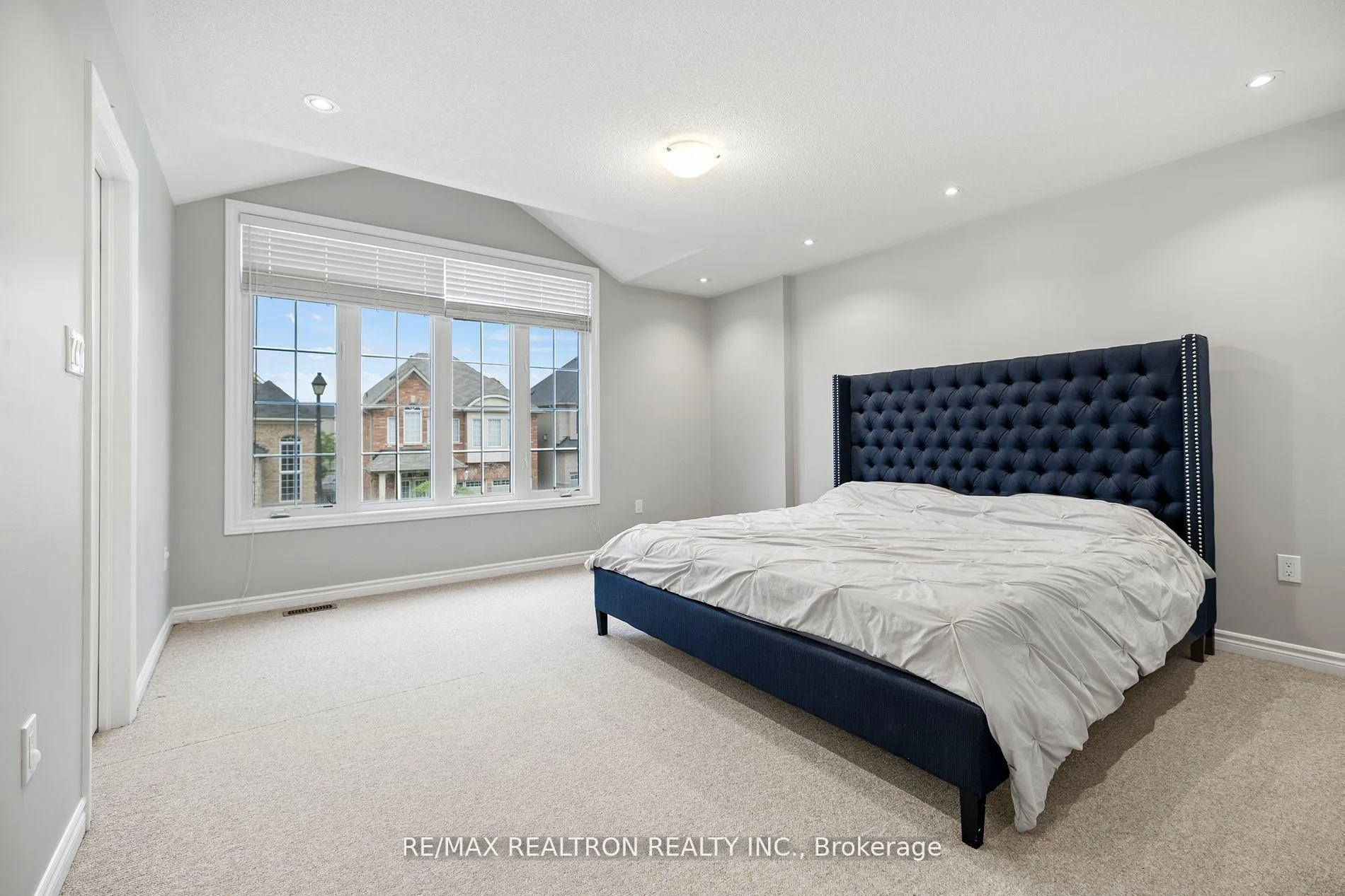 Photo 18 of 26 Garrardview Street, Ajax, Northeast Ajax — HOMEH