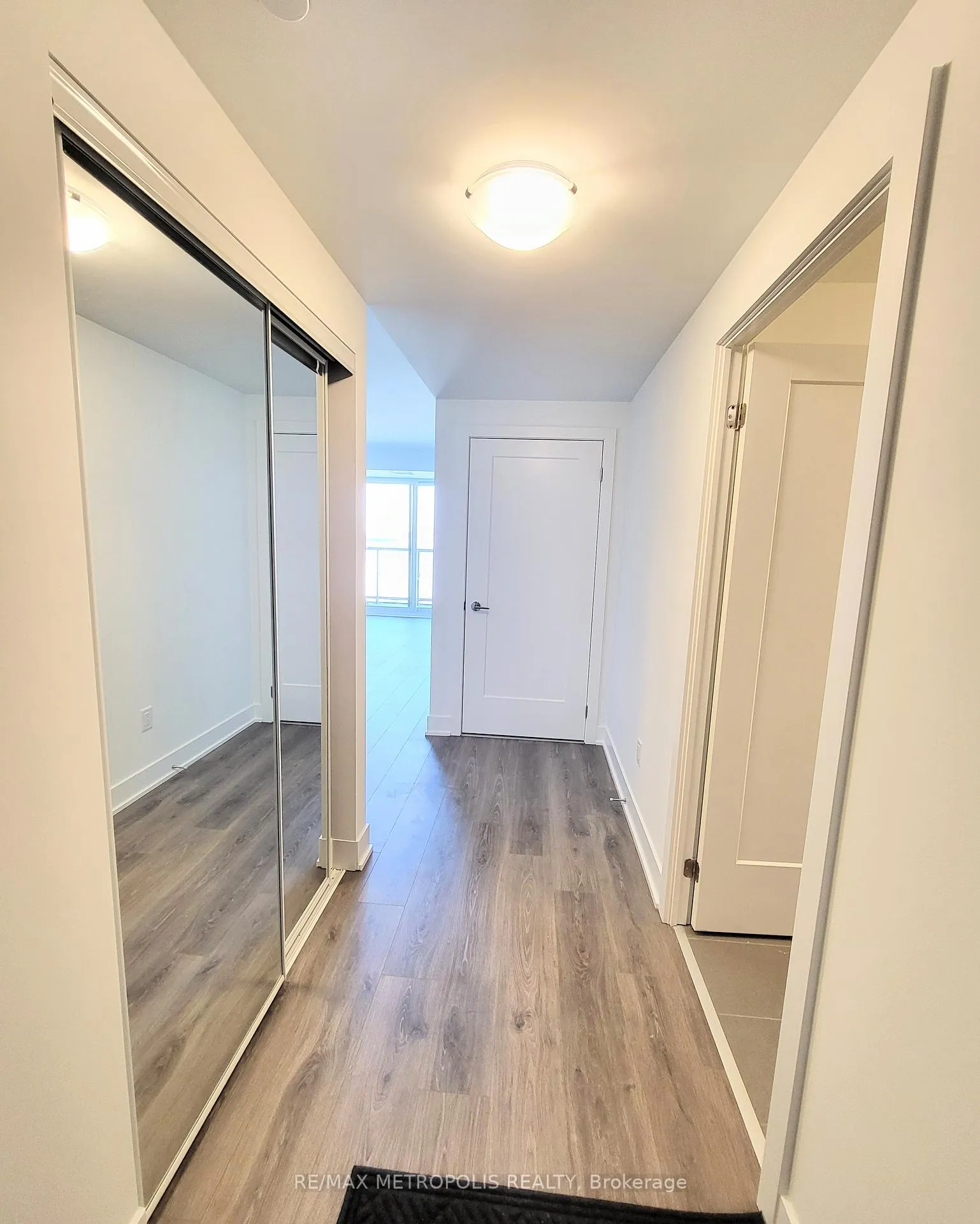 Photo 5 of Unit 2204, 2545 Simcoe Street N, Oshawa, Windfields — HOMEH