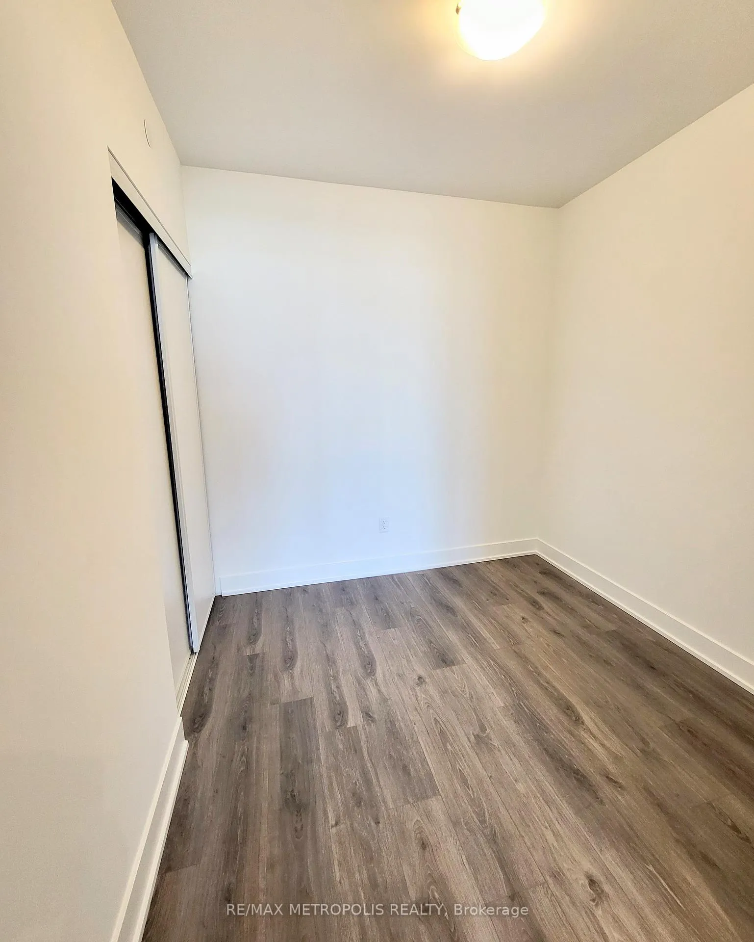 Photo 7 of Unit 2204, 2545 Simcoe Street N, Oshawa, Windfields — HOMEH