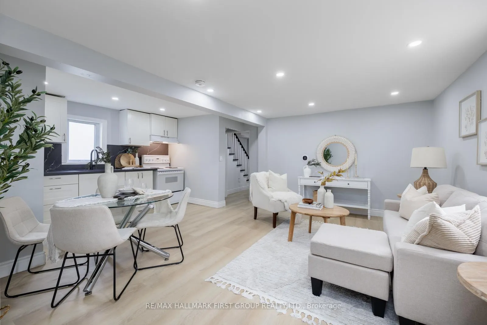 Photo 4 of 641 Reid Street, Peterborough, Town Ward 3 — HOMEH