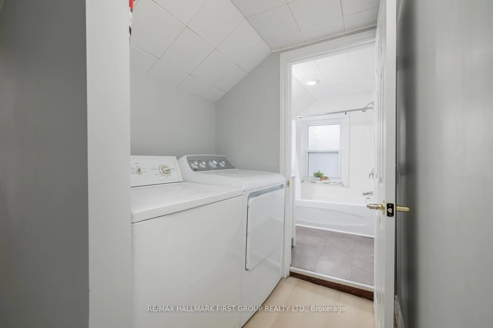 Photo 26 of 641 Reid Street, Peterborough, Town Ward 3 — HOMEH