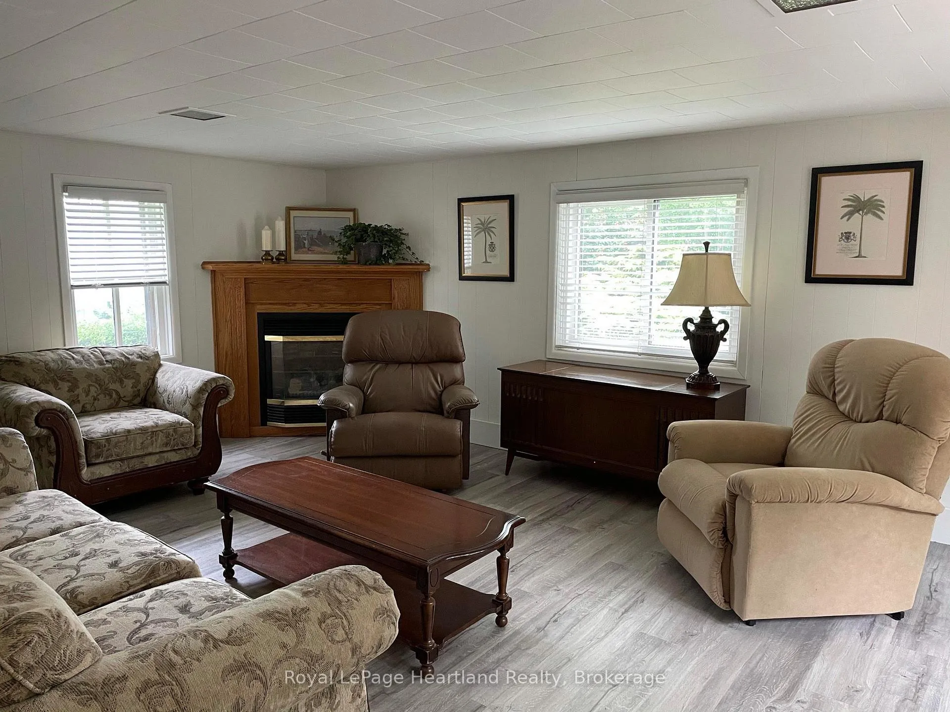 Photo 6 of 261 Cobourg Street, Goderich, Goderich (Town) — HOMEH