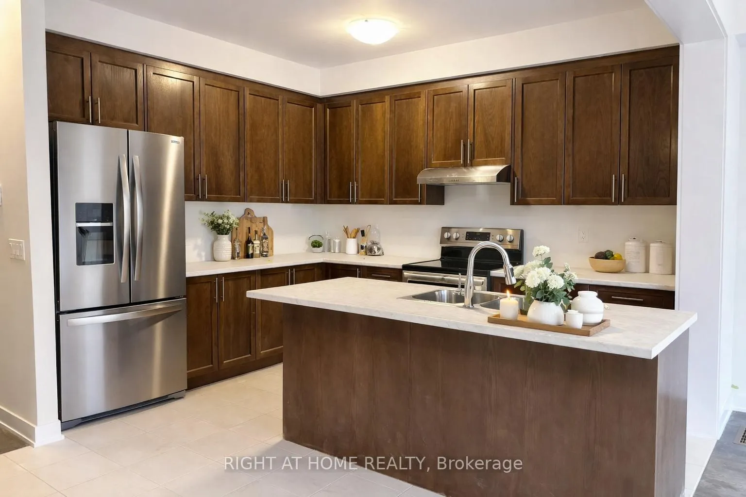 Photo 2 of 1101 Thompson Drive, Oshawa, Kedron — HOMEH