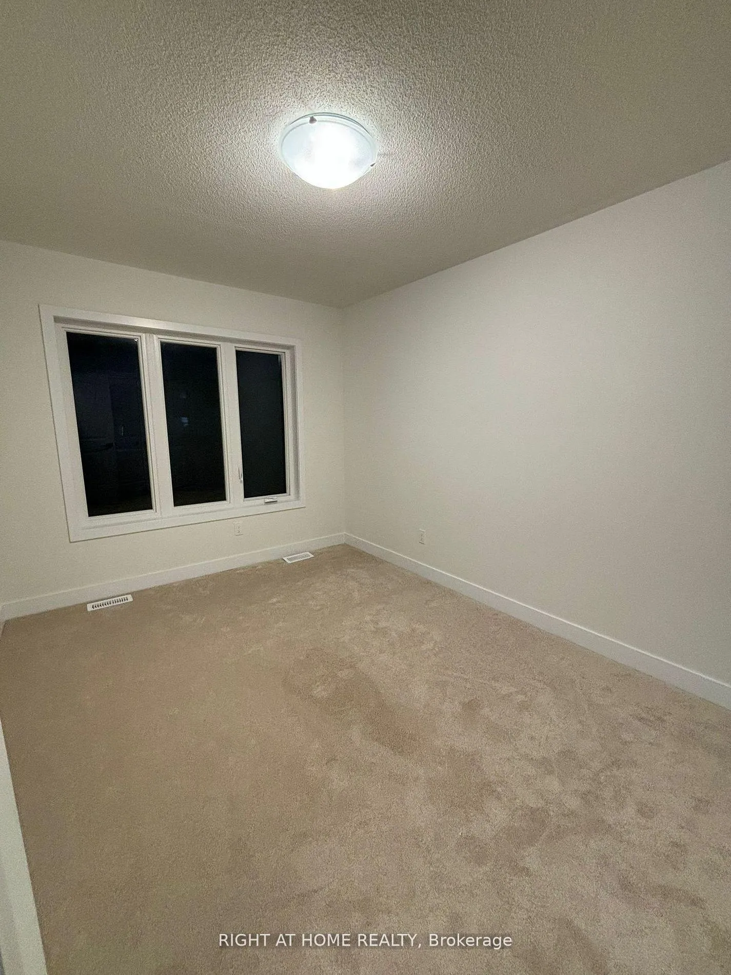 Photo 9 of 1101 Thompson Drive, Oshawa, Kedron — HOMEH