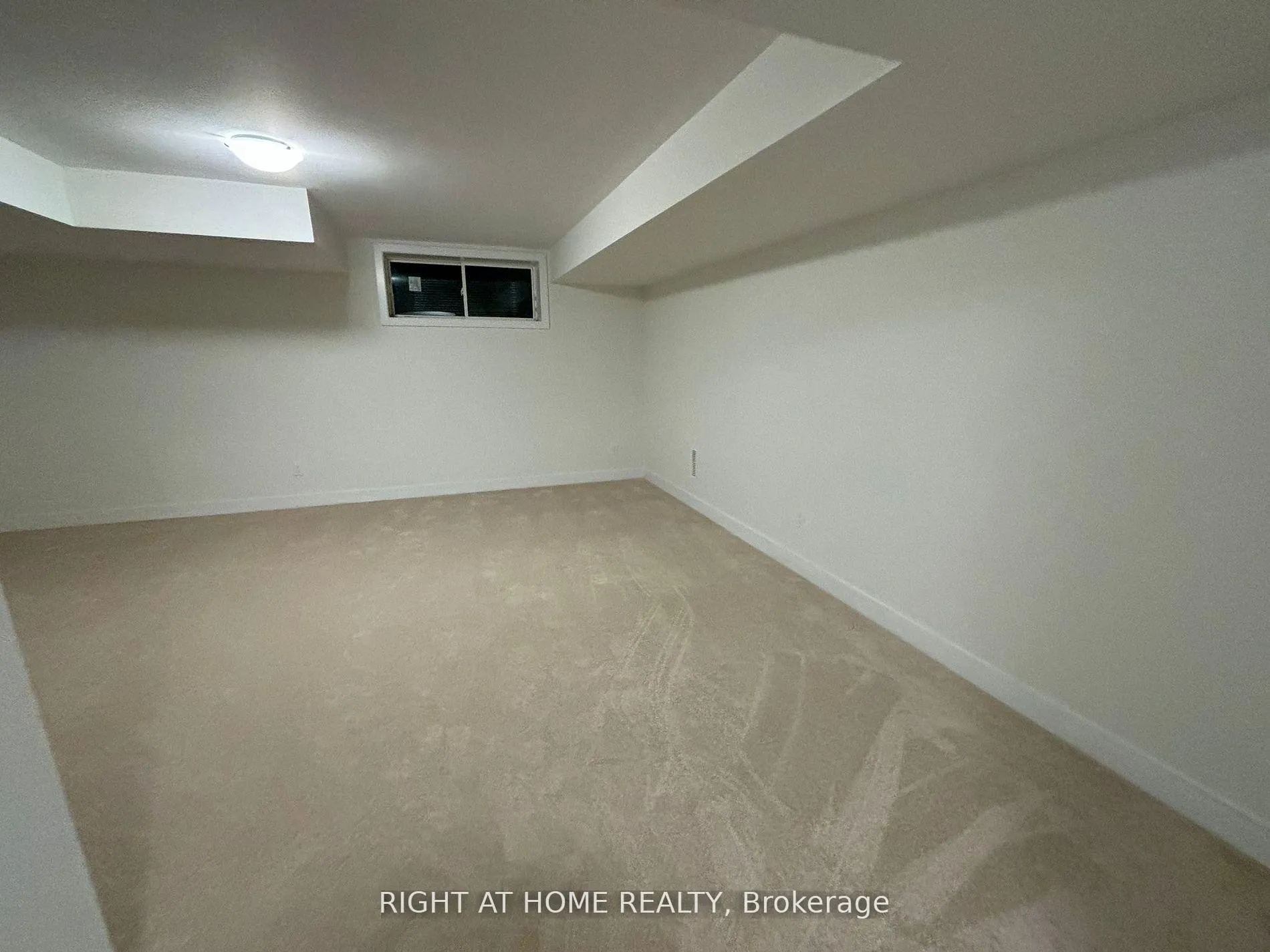 Photo 15 of 1101 Thompson Drive, Oshawa, Kedron — HOMEH
