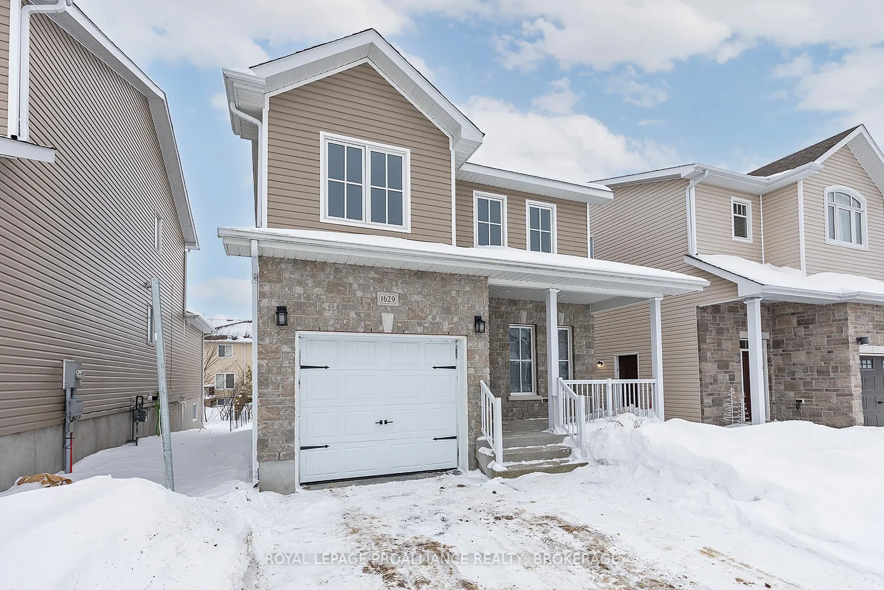 Photo 4 of 1629 Crimson Crescent, Kingston, City Northwest — HOMEH