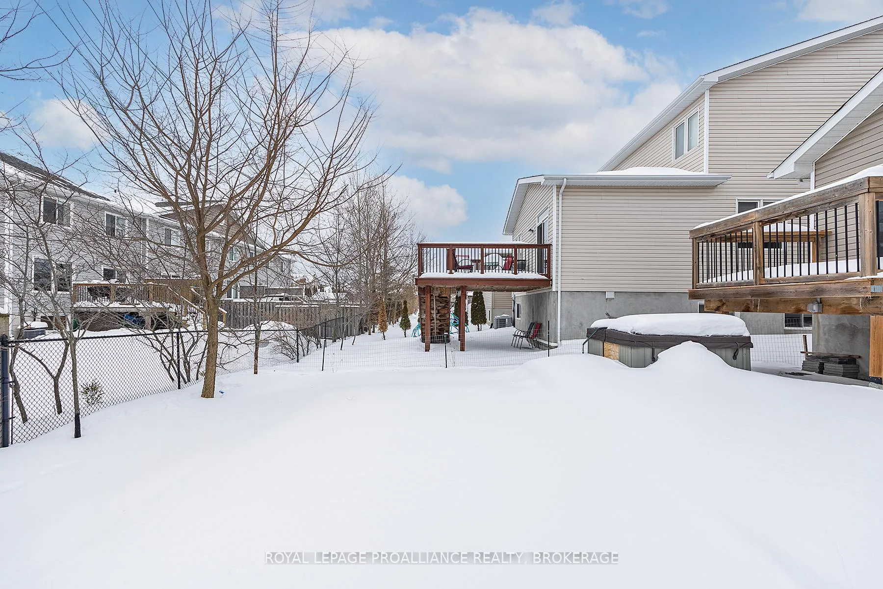 Photo 8 of 1629 Crimson Crescent, Kingston, City Northwest — HOMEH