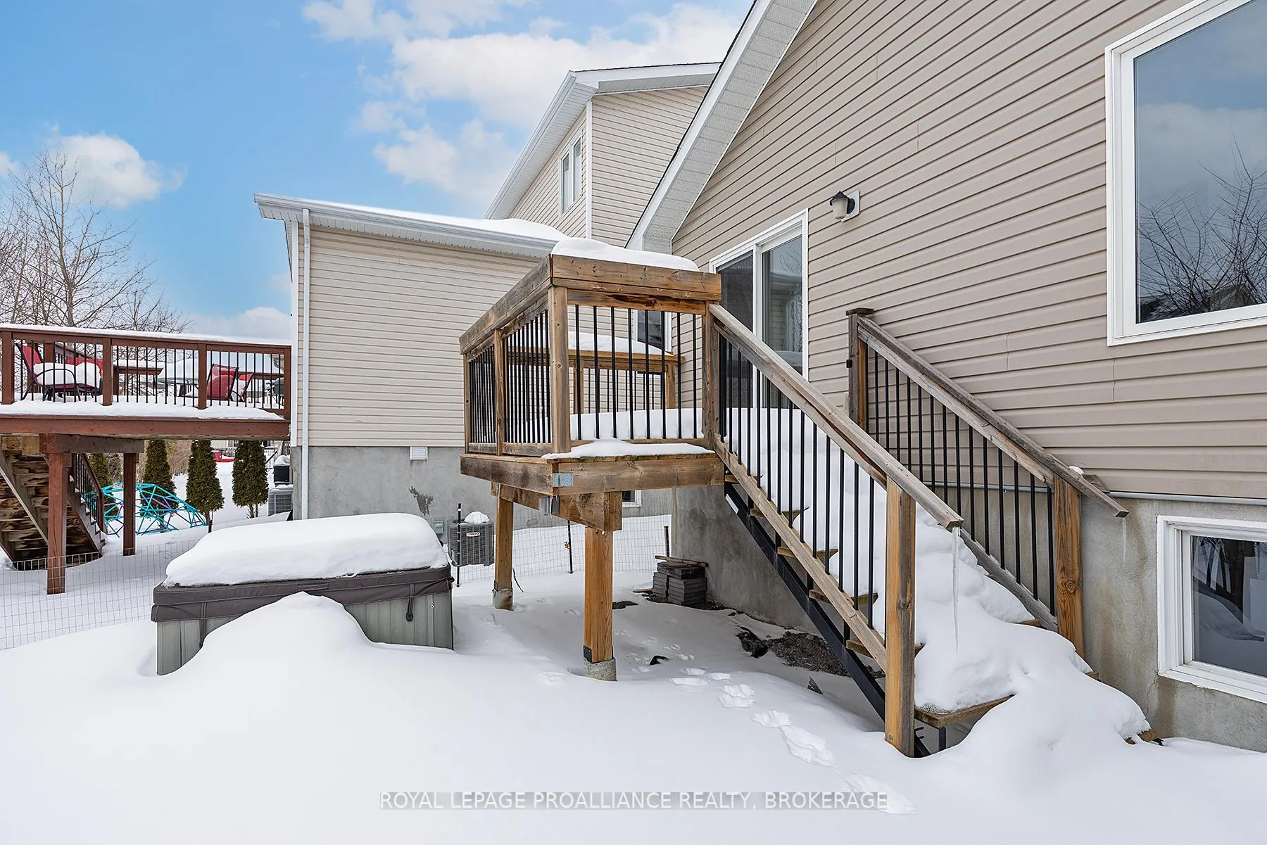 Photo 9 of 1629 Crimson Crescent, Kingston, City Northwest — HOMEH