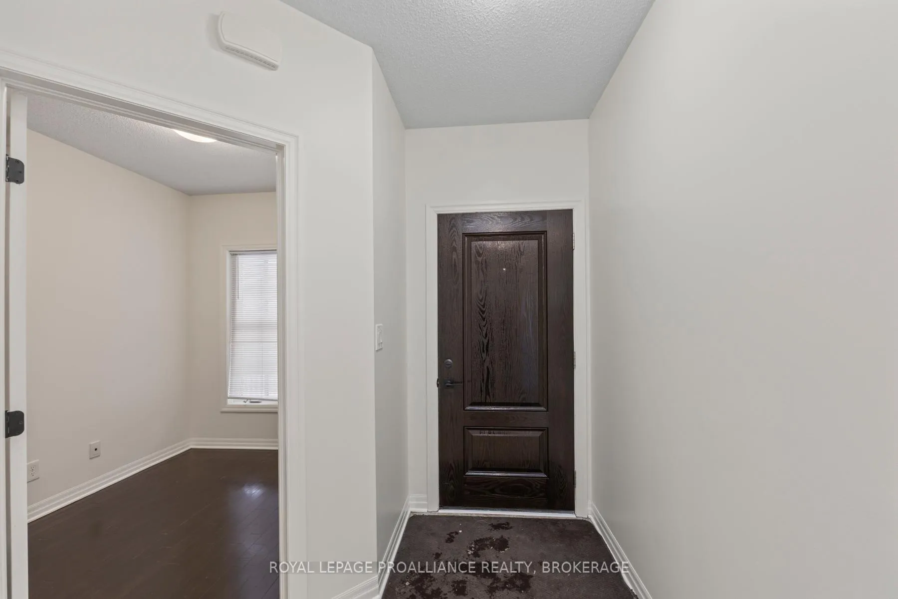 Photo 11 of 1629 Crimson Crescent, Kingston, City Northwest — HOMEH