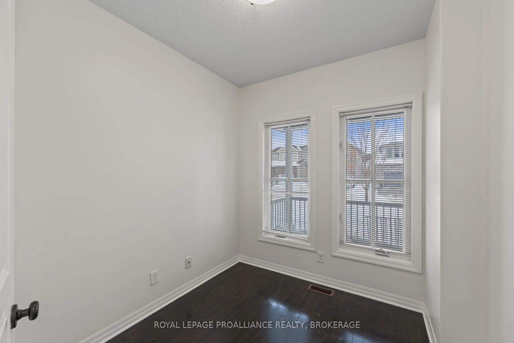 Photo 13 of 1629 Crimson Crescent, Kingston, City Northwest — HOMEH