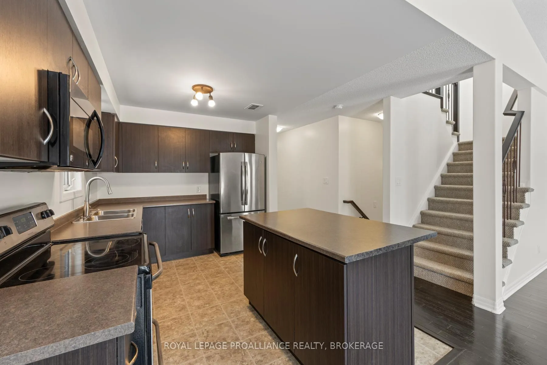Photo 17 of 1629 Crimson Crescent, Kingston, City Northwest — HOMEH