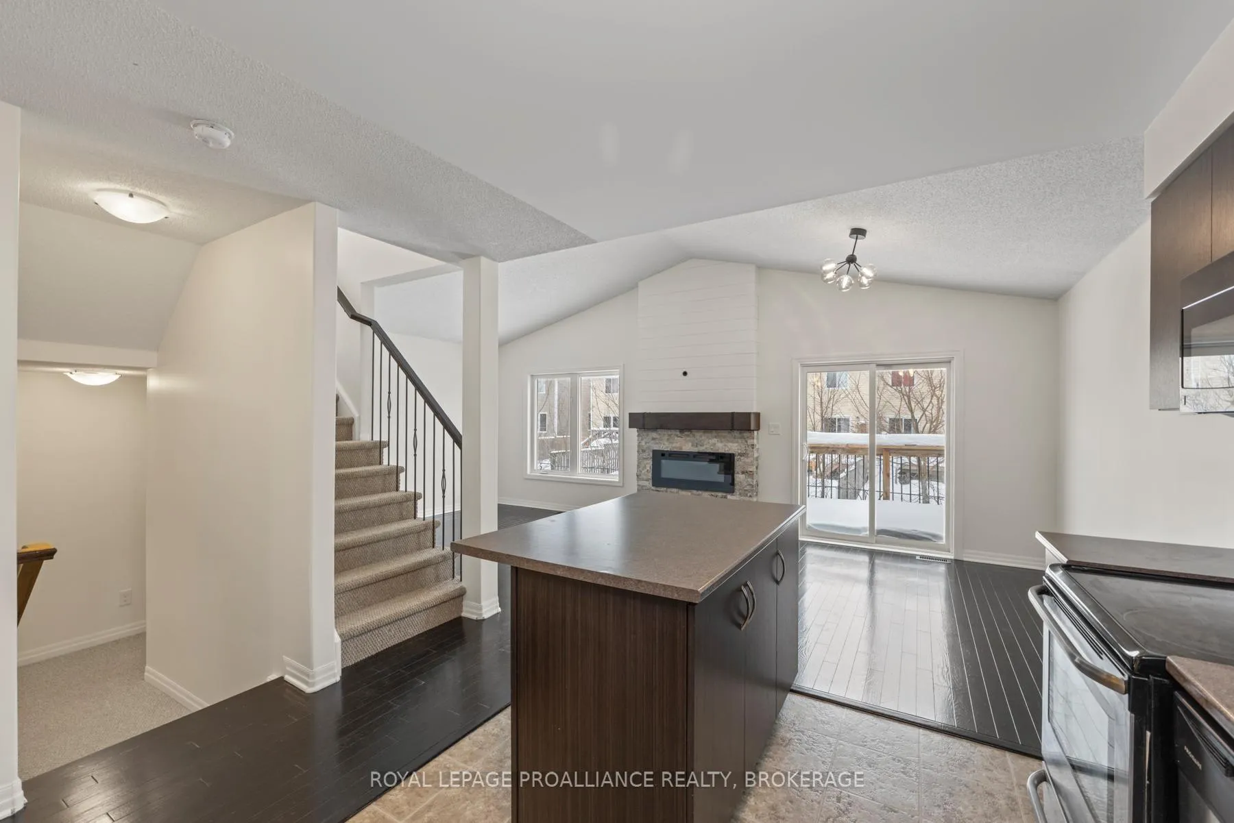 Photo 20 of 1629 Crimson Crescent, Kingston, City Northwest — HOMEH