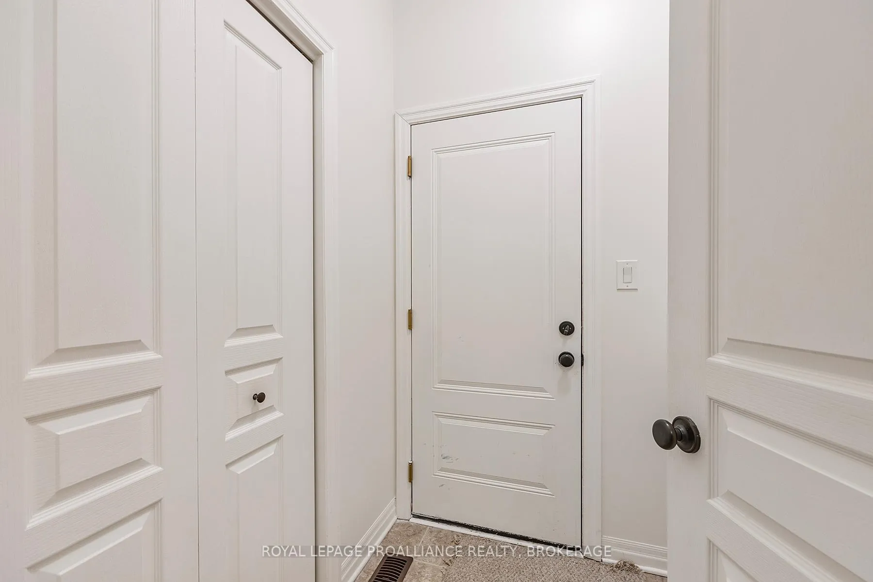 Photo 28 of 1629 Crimson Crescent, Kingston, City Northwest — HOMEH
