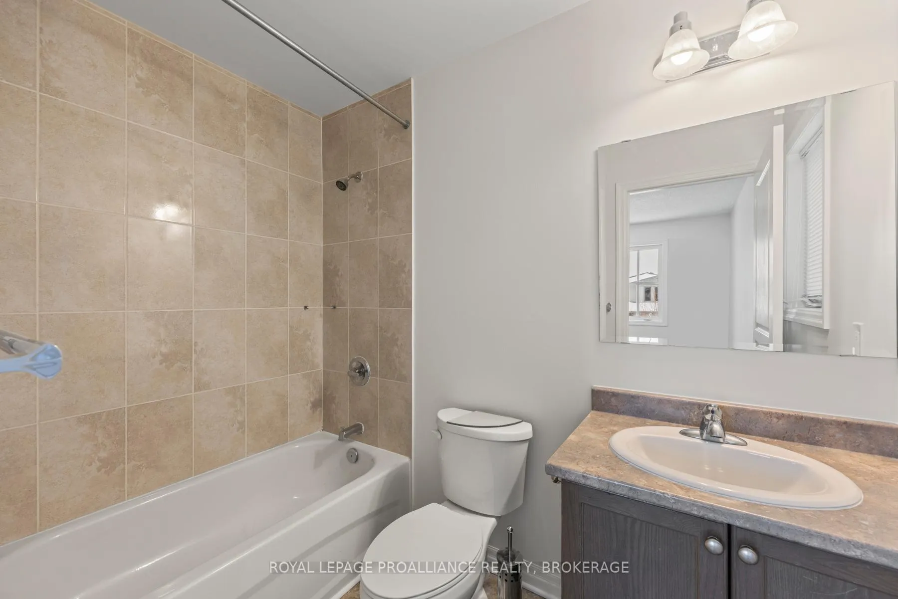 Photo 42 of 1629 Crimson Crescent, Kingston, City Northwest — HOMEH