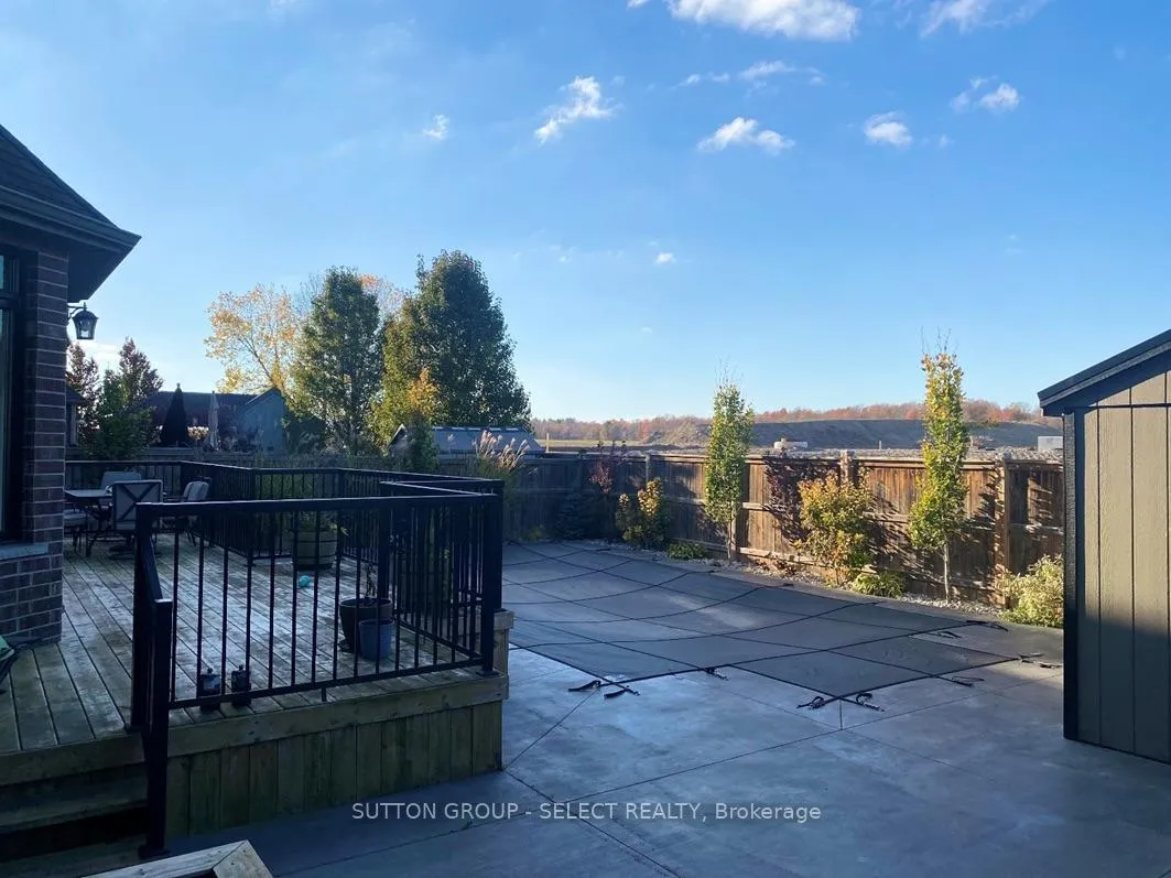 Photo 46 of 558 Eclipse Walk, London, North B — HOMEH