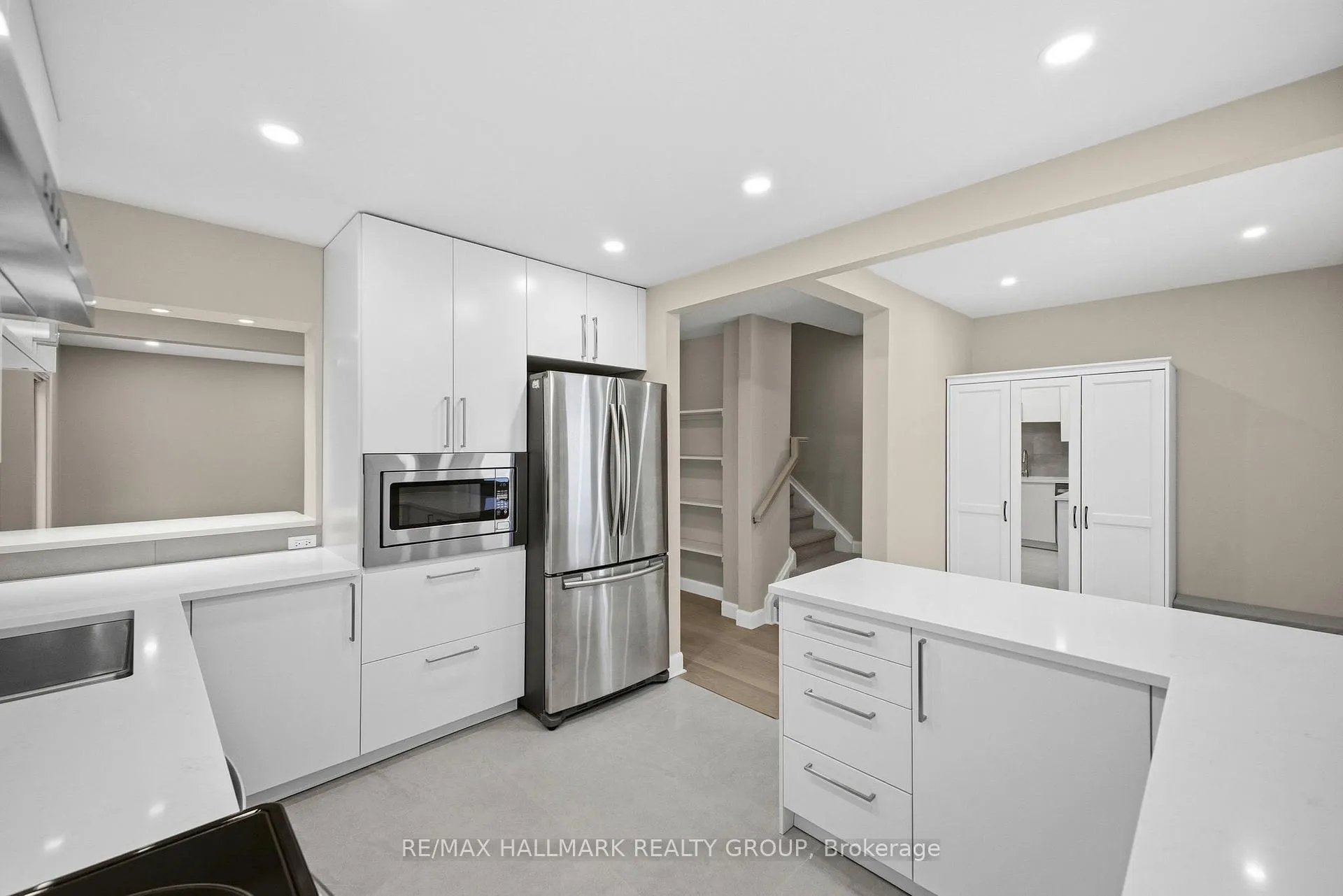 Photo 6 of 1414 Ridgebrook Drive, Ottawa, Pineview — HOMEH