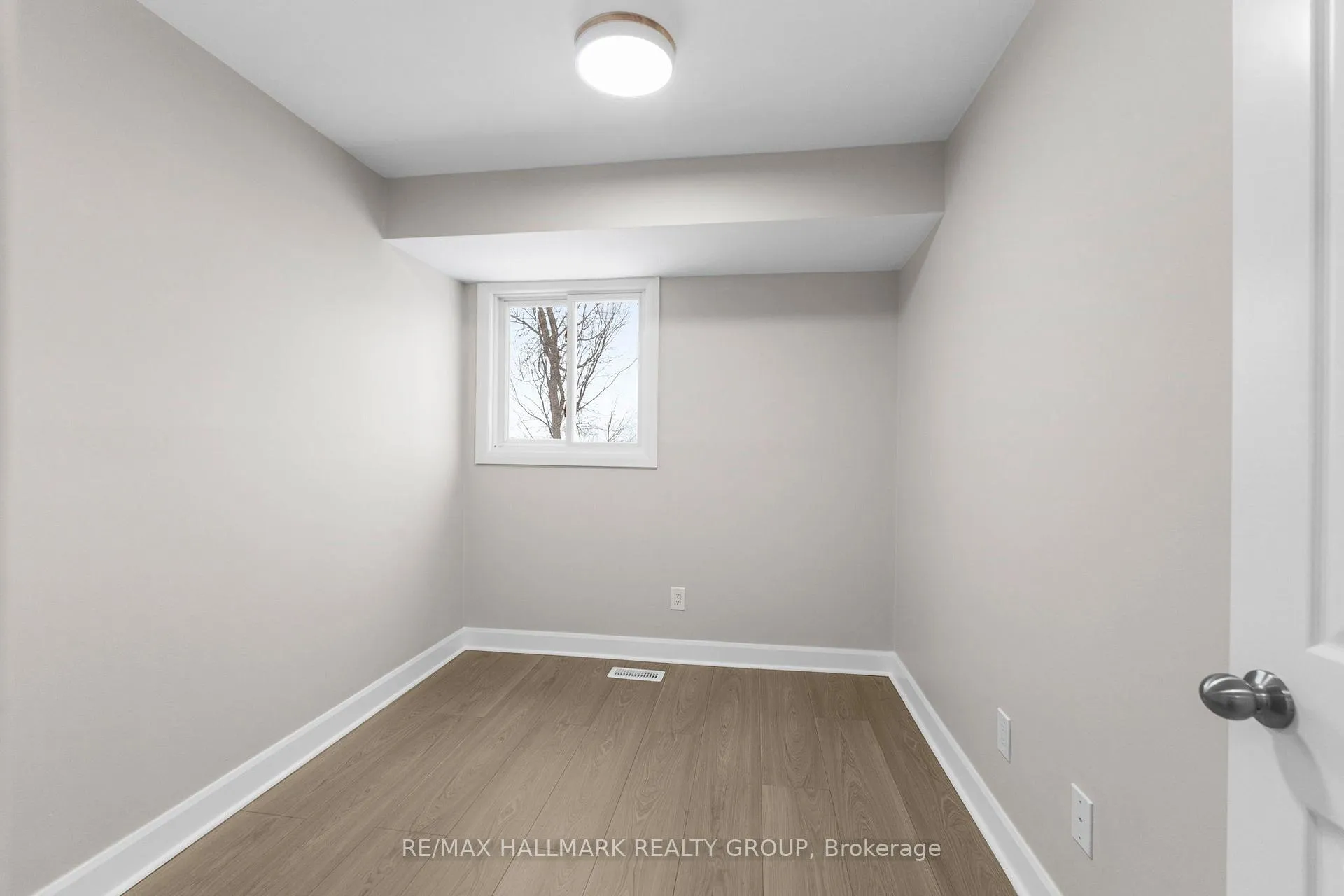 Photo 22 of 1414 Ridgebrook Drive, Ottawa, Pineview — HOMEH