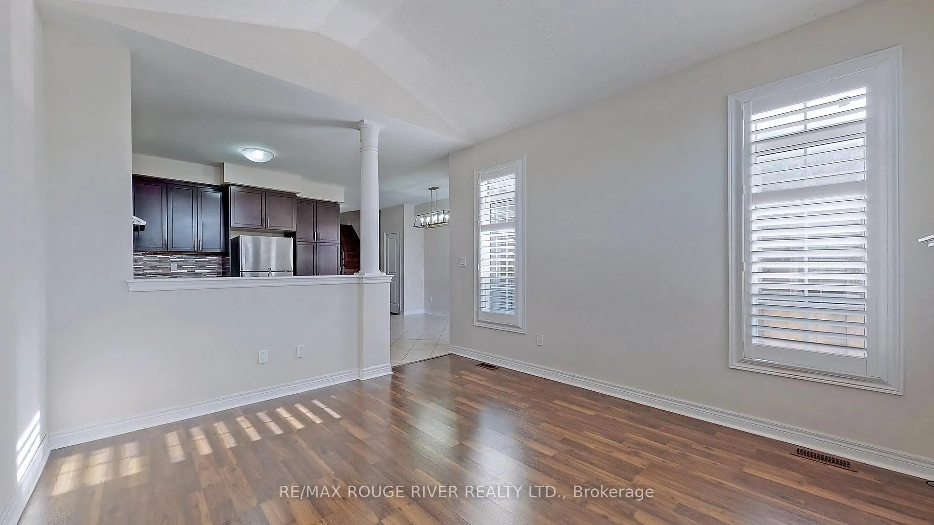 Photo 4 of 1022 Byron Street N, Whitby, Williamsburg — HOMEH