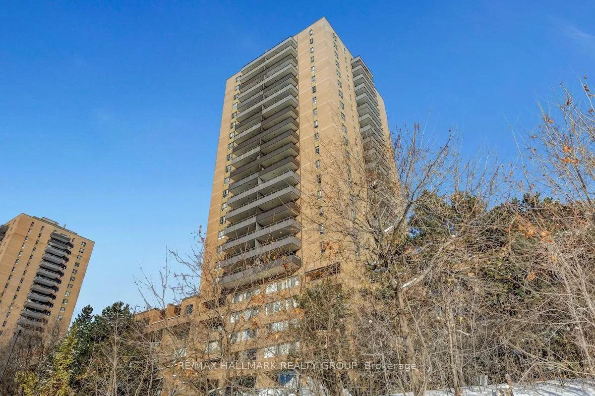 Photo 1 of Unit 330, 515 St Laurent Boulevard, Ottawa, Viscount Alexander Park — HOMEH