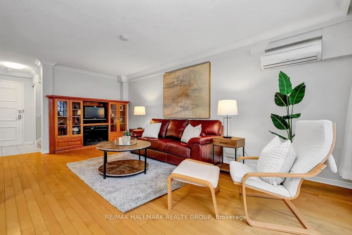 Photo 10 of Unit 330, 515 St Laurent Boulevard, Ottawa, Viscount Alexander Park — HOMEH