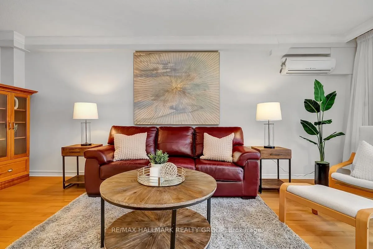 Photo 11 of Unit 330, 515 St Laurent Boulevard, Ottawa, Viscount Alexander Park — HOMEH