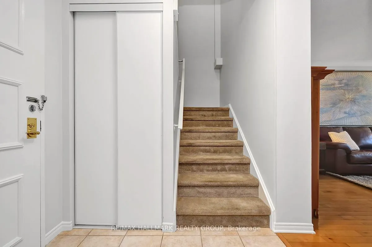 Photo 19 of Unit 330, 515 St Laurent Boulevard, Ottawa, Viscount Alexander Park — HOMEH