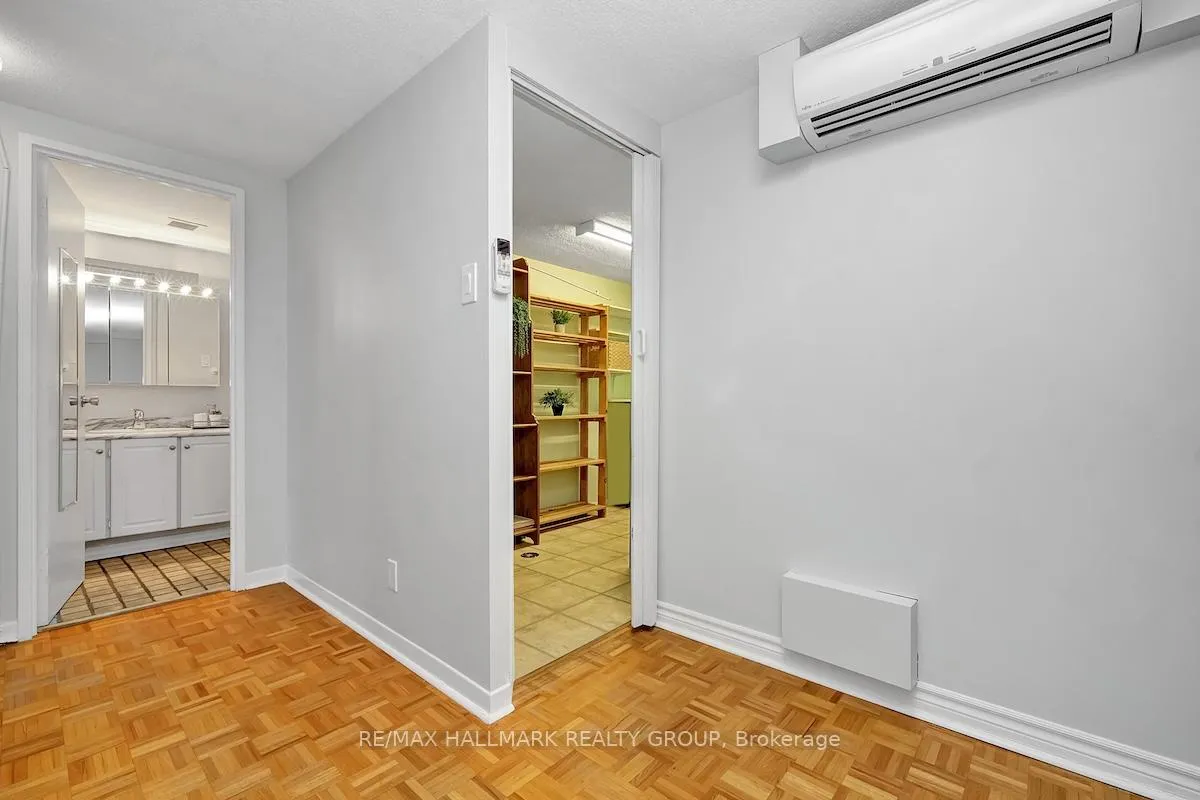Photo 20 of Unit 330, 515 St Laurent Boulevard, Ottawa, Viscount Alexander Park — HOMEH