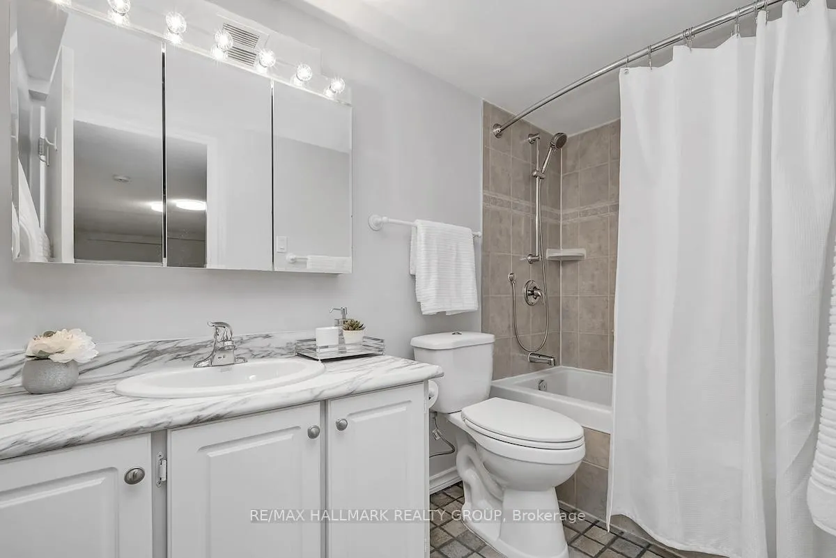 Photo 24 of Unit 330, 515 St Laurent Boulevard, Ottawa, Viscount Alexander Park — HOMEH