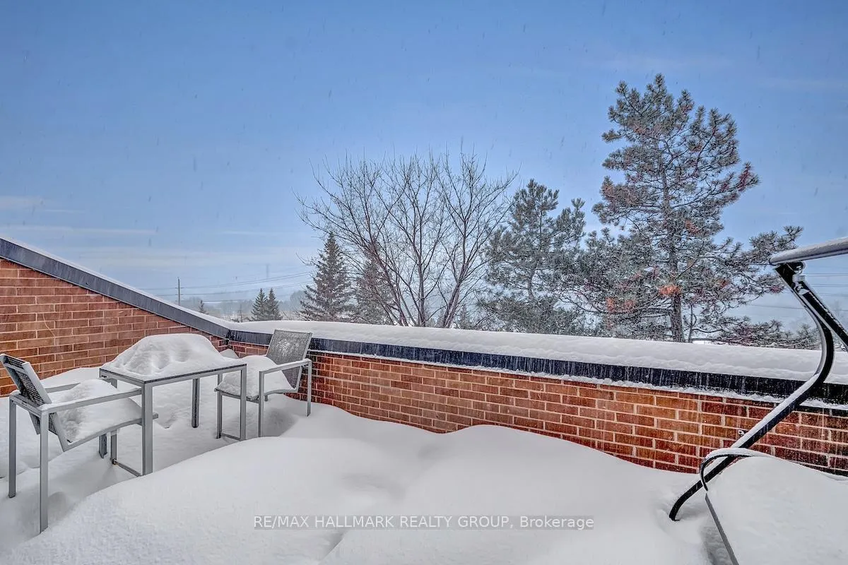 Photo 29 of Unit 330, 515 St Laurent Boulevard, Ottawa, Viscount Alexander Park — HOMEH