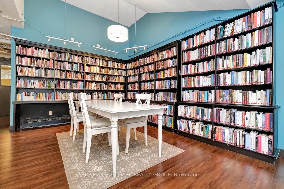 Photo 33 of Unit 330, 515 St Laurent Boulevard, Ottawa, Viscount Alexander Park — HOMEH