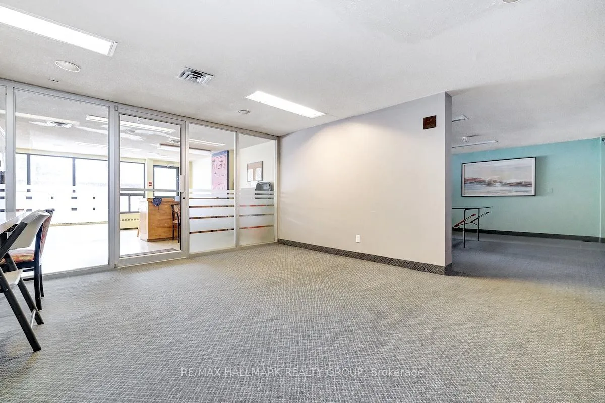 Photo 36 of Unit 330, 515 St Laurent Boulevard, Ottawa, Viscount Alexander Park — HOMEH