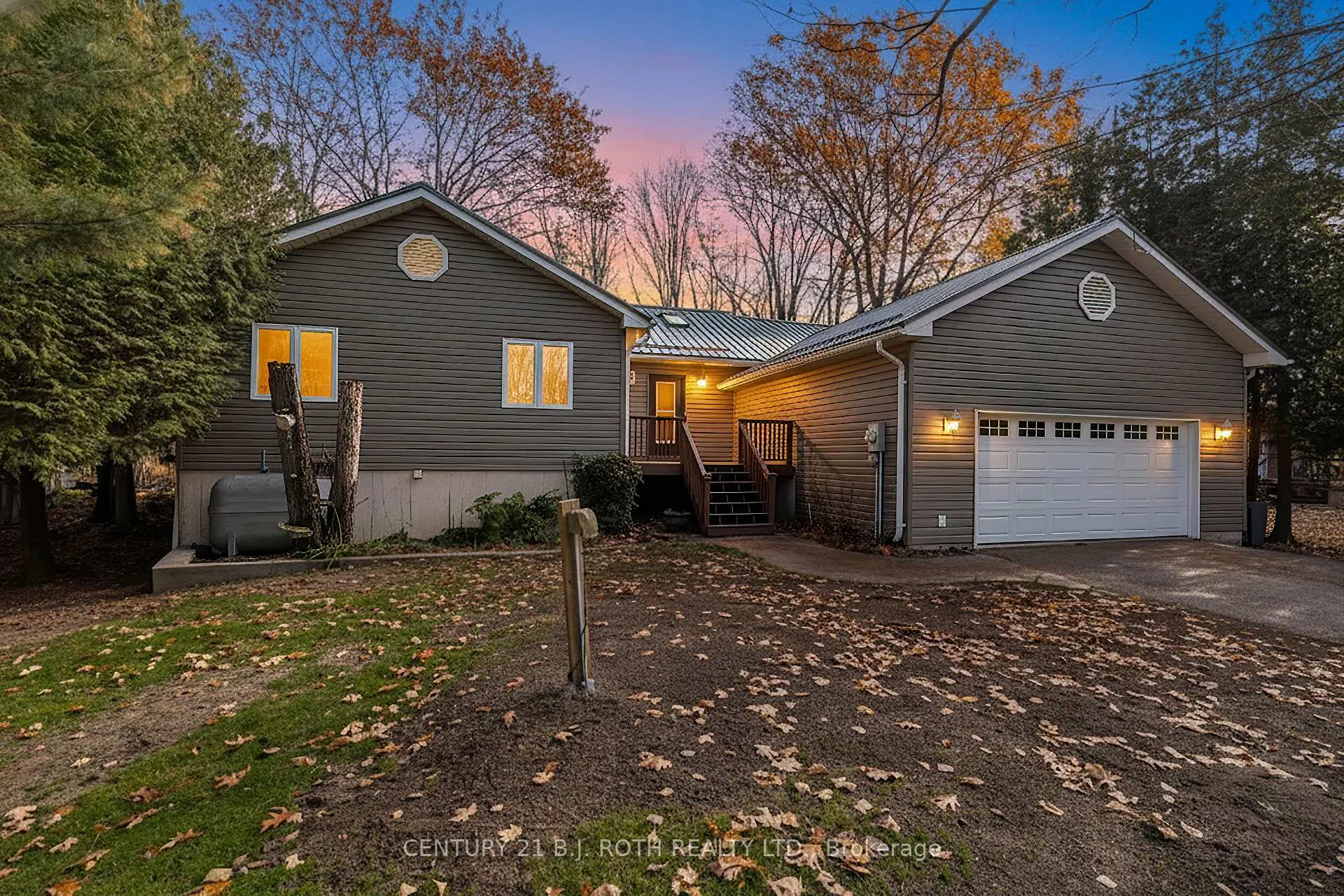 Photo 3 of 7333 Davy Drive, Ramara, Rural Ramara — HOMEH