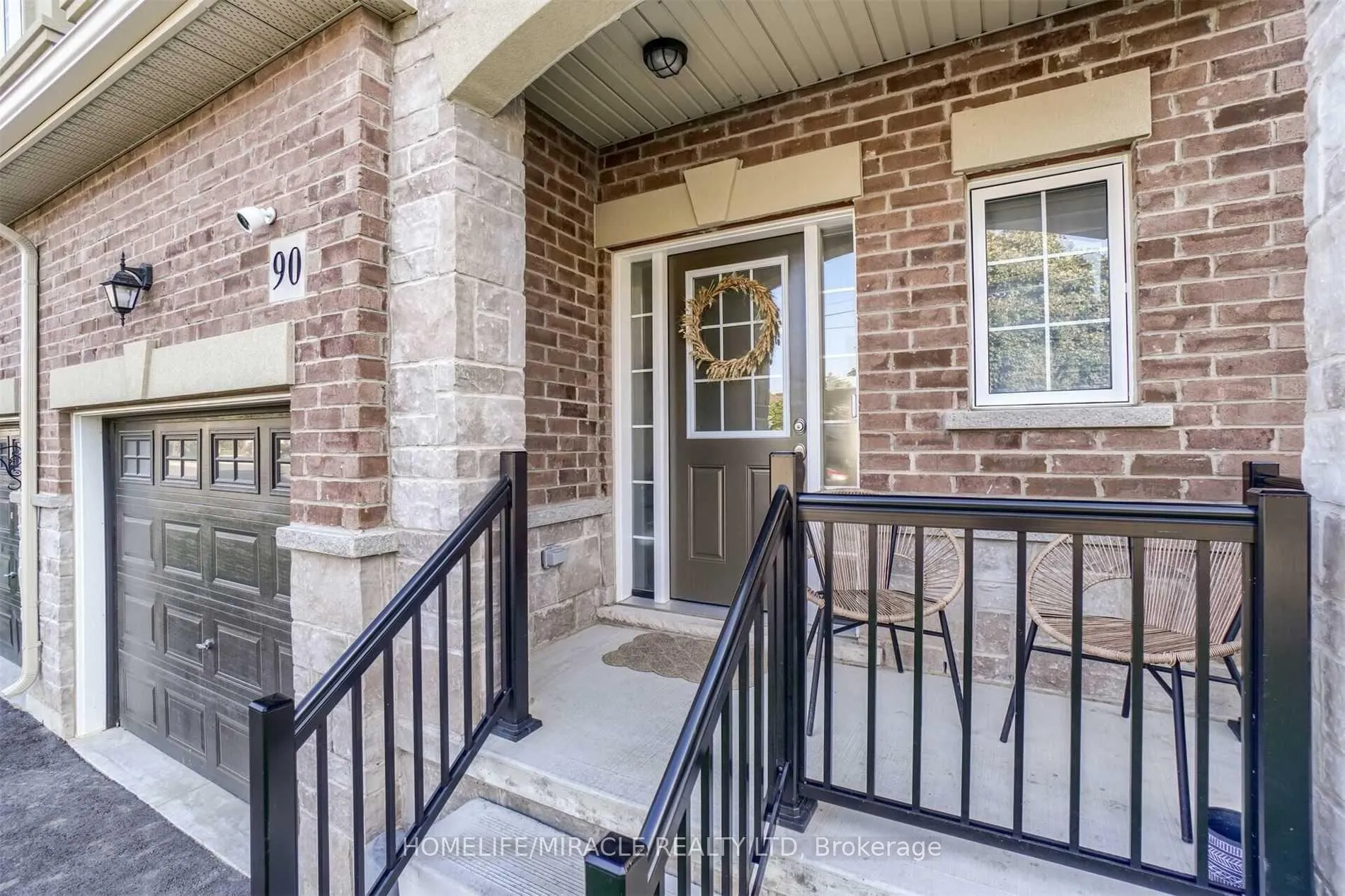 Photo 3 of 90 Bobolink Road E, Hamilton, Bruleville — HOMEH