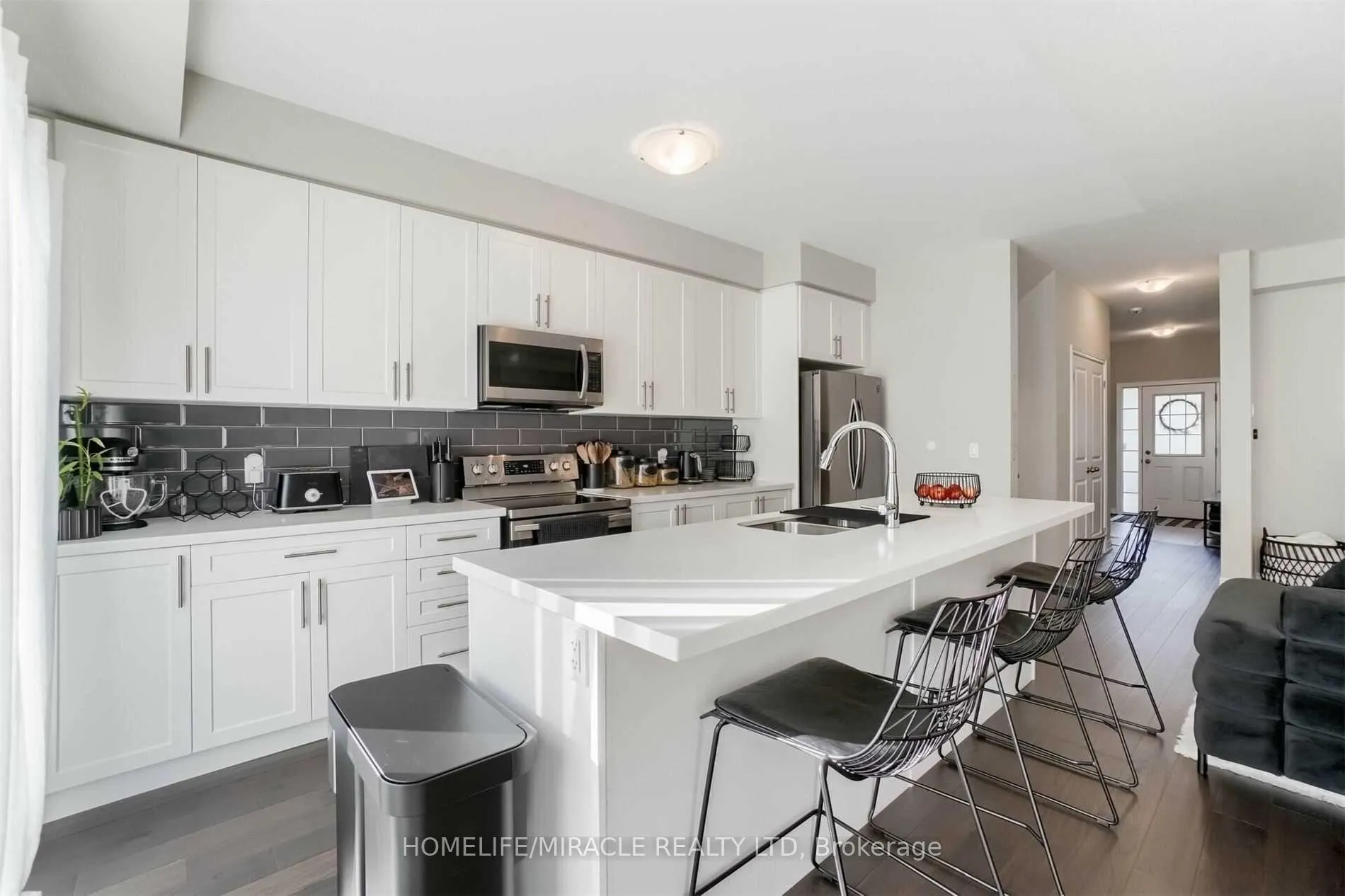 Photo 7 of 90 Bobolink Road E, Hamilton, Bruleville — HOMEH