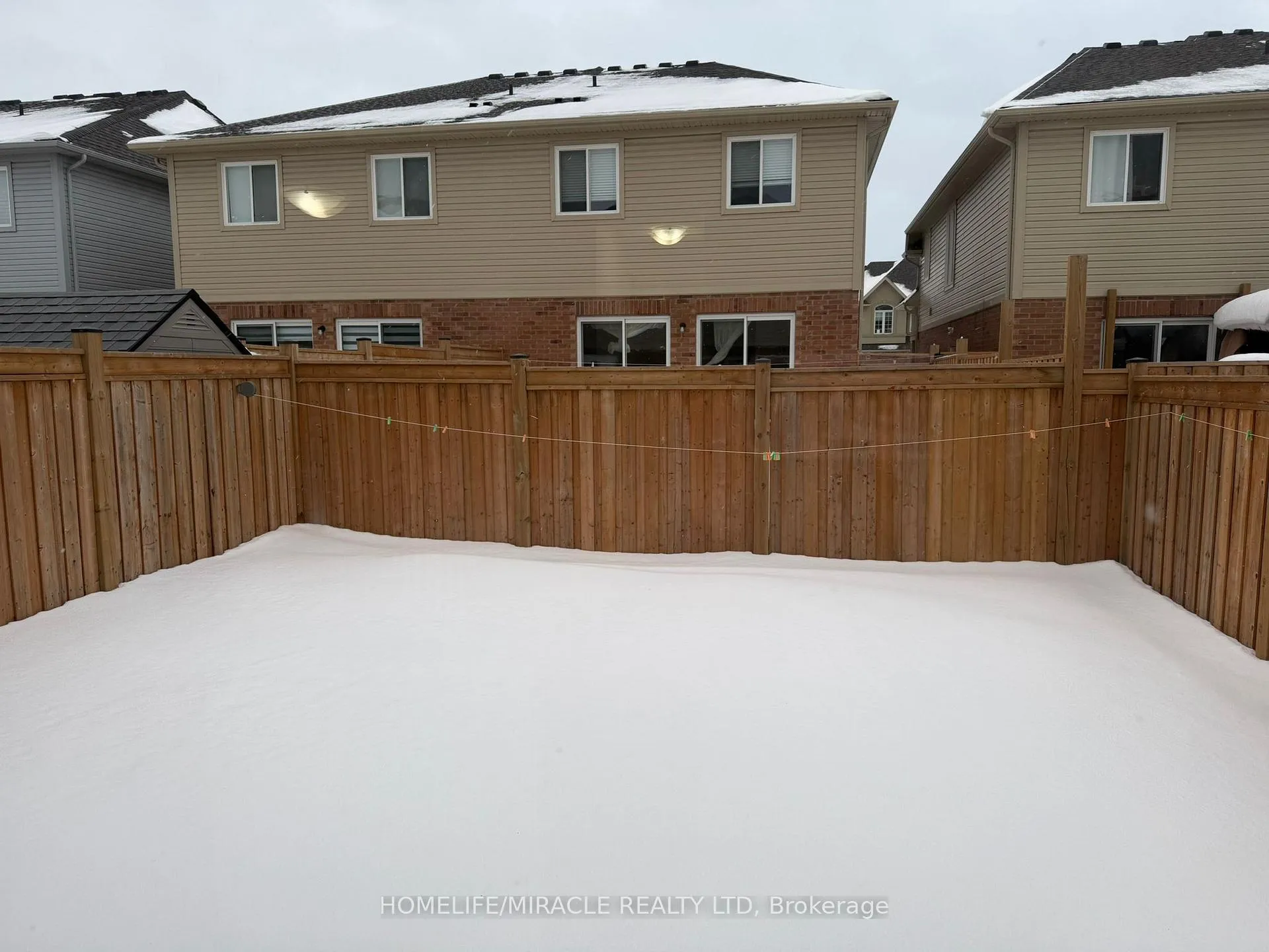 Photo 13 of 90 Bobolink Road E, Hamilton, Bruleville — HOMEH