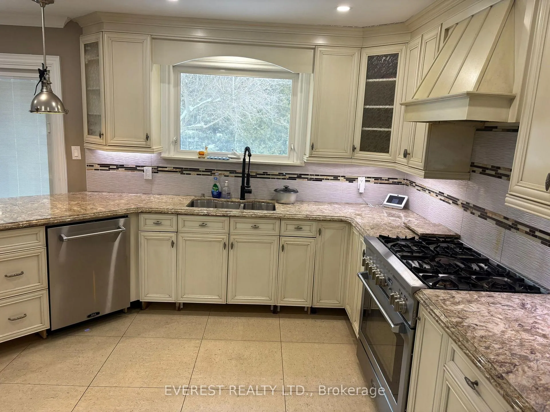 Photo 11 of 27 Birchview Drive, Caledon, Rural Caledon — HOMEH